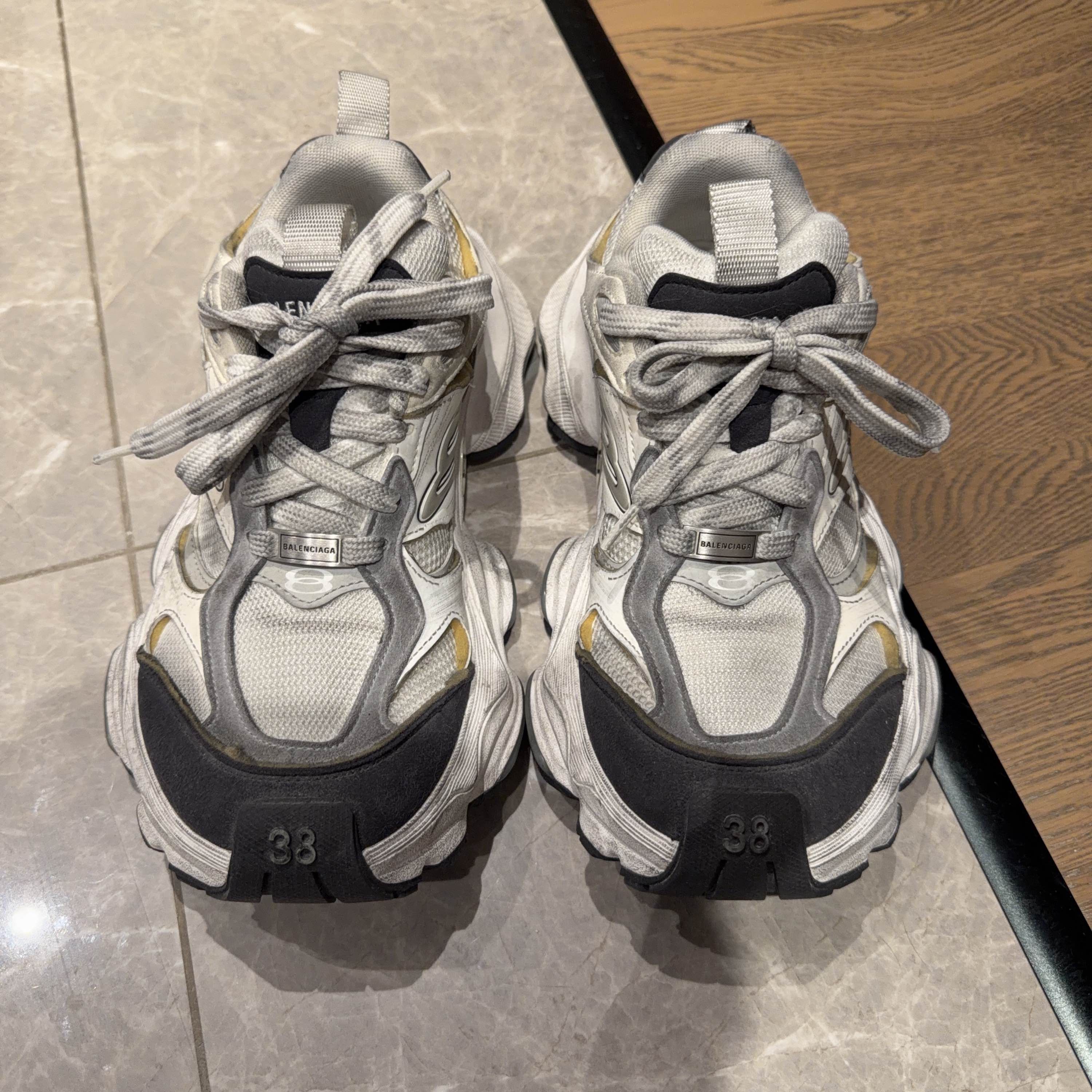 Balenciaga Balenciaga Cargo Sneakers Size 38 Size US 8 / IT 38 - 2 Thumbnail