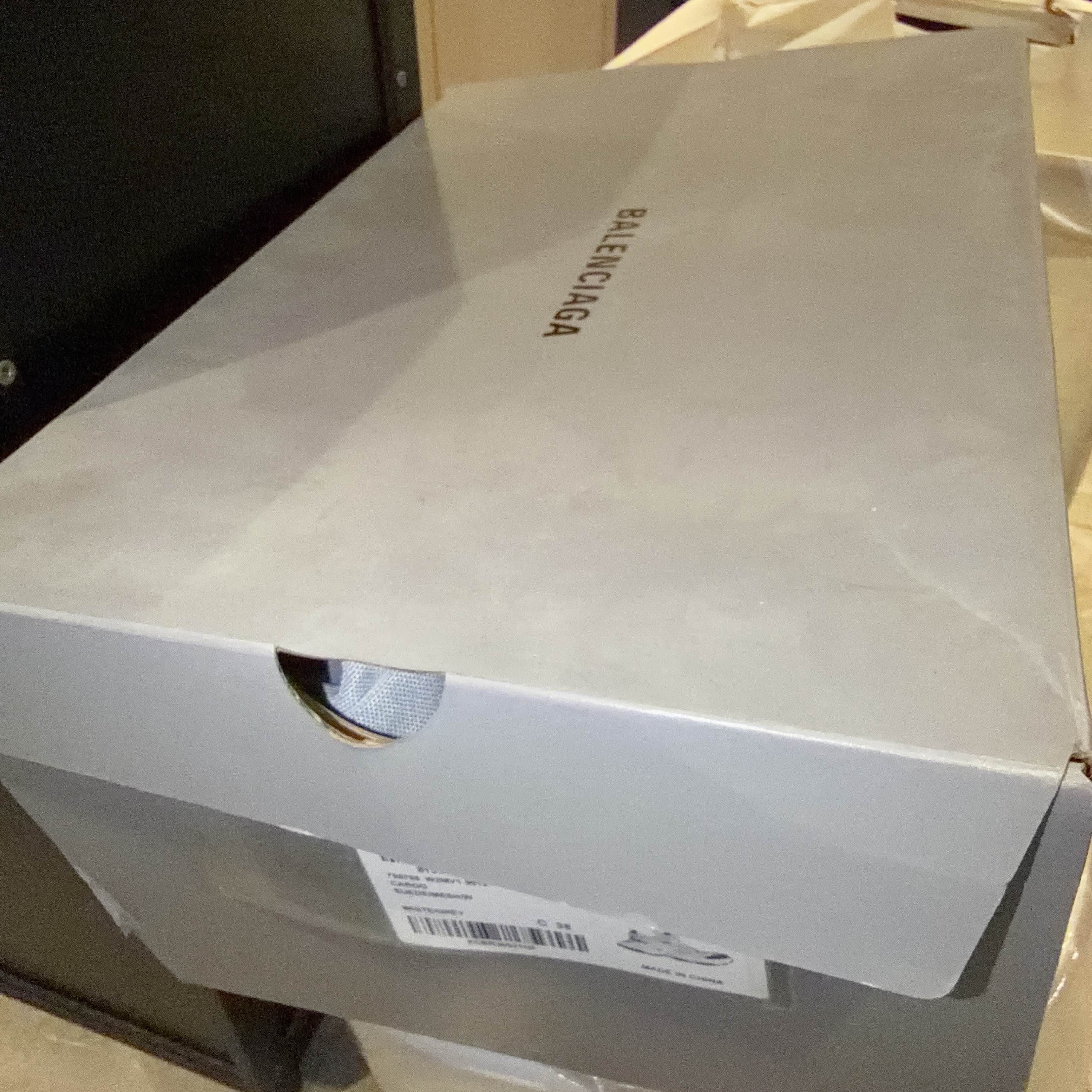 Balenciaga Balenciaga Cargo Sneakers Size 38 Size US 8 / IT 38 - 6 Thumbnail