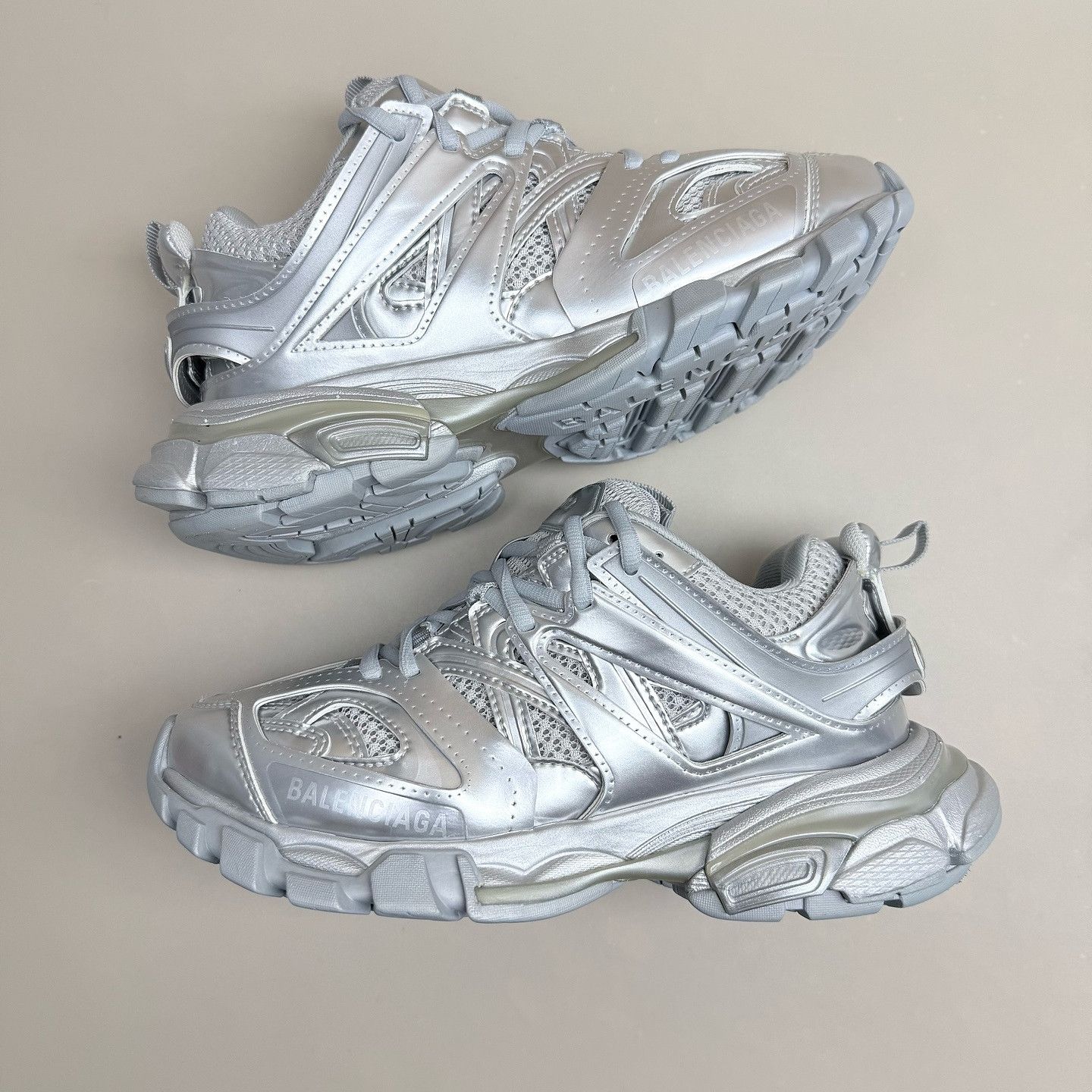Balenciaga Balenciaga Silver Track Sneakers Size 36 Size US 6 / IT 36 - 6 Thumbnail