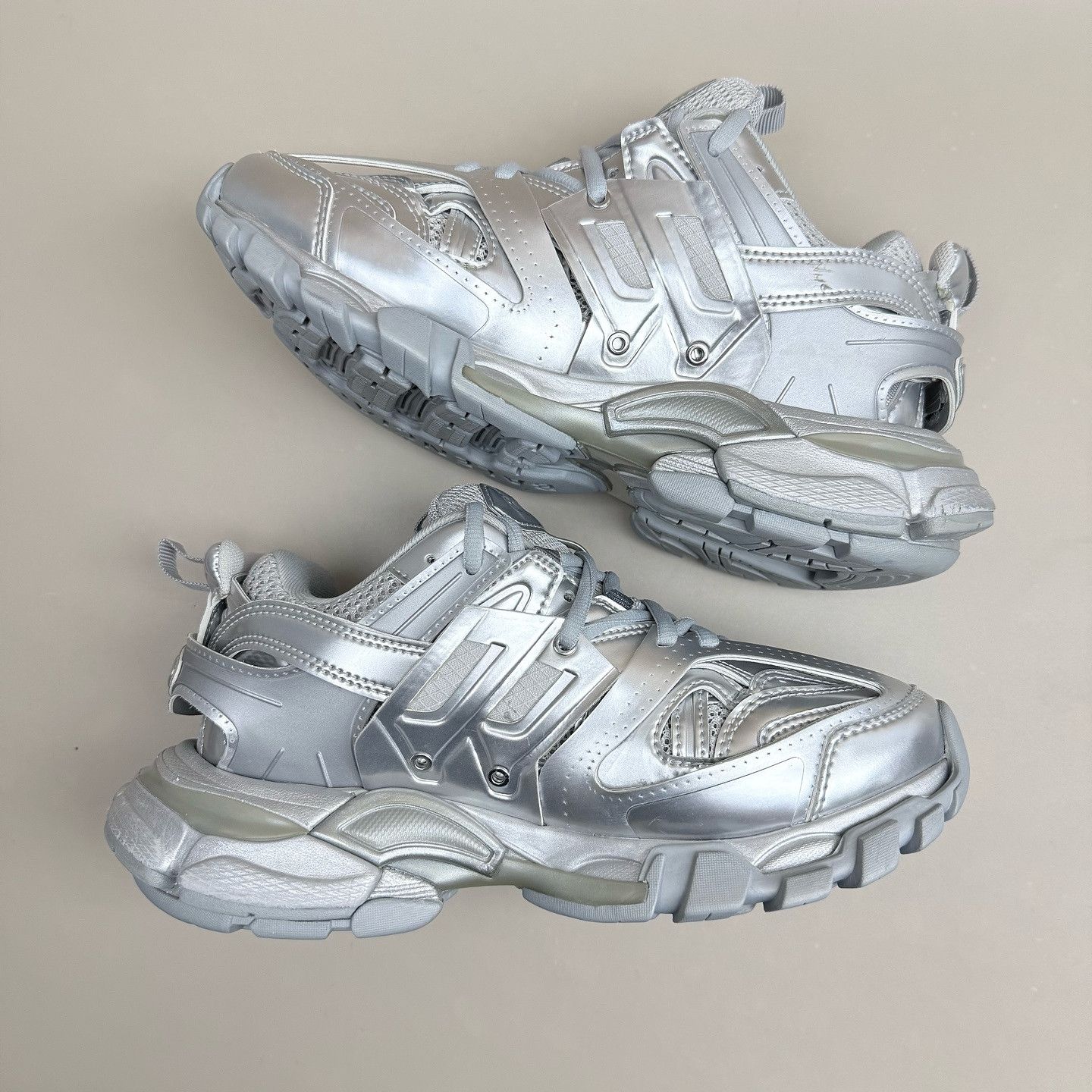 Balenciaga Balenciaga Silver Track Sneakers Size 36 Size US 6 / IT 36 - 7 Thumbnail