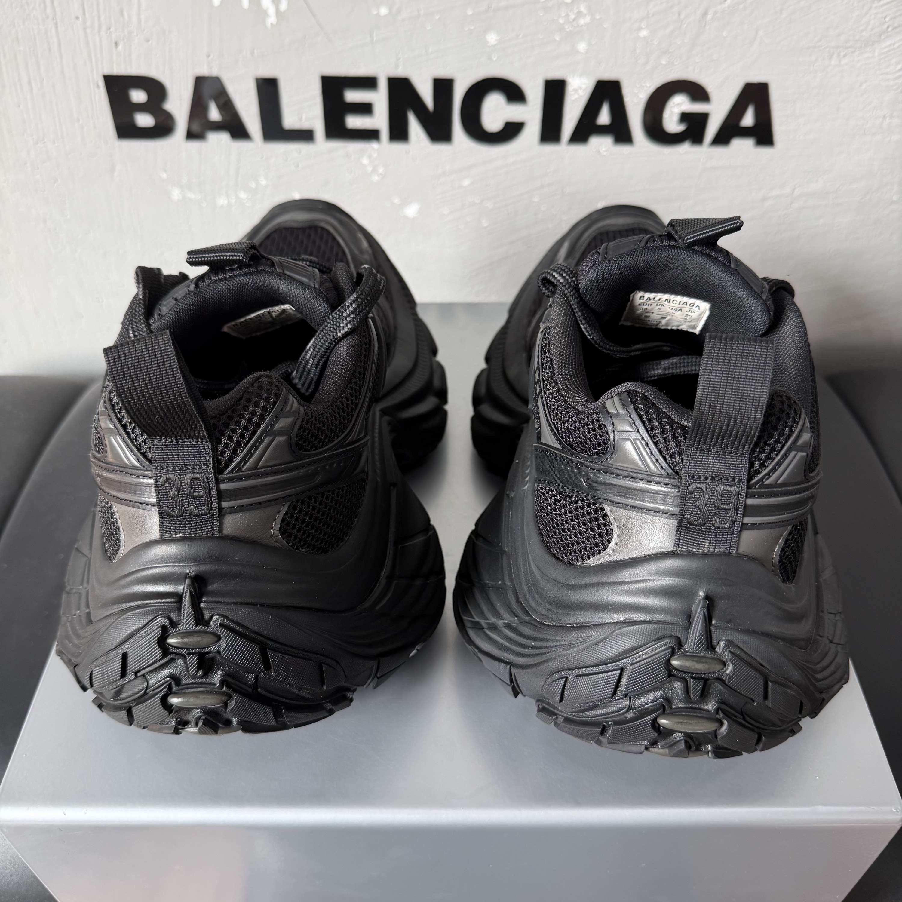 Balenciaga Balenciaga 10XL Low-Top Sneakers Size US 6 / EU 39 Size US 6 / EU 39 - 3 Thumbnail
