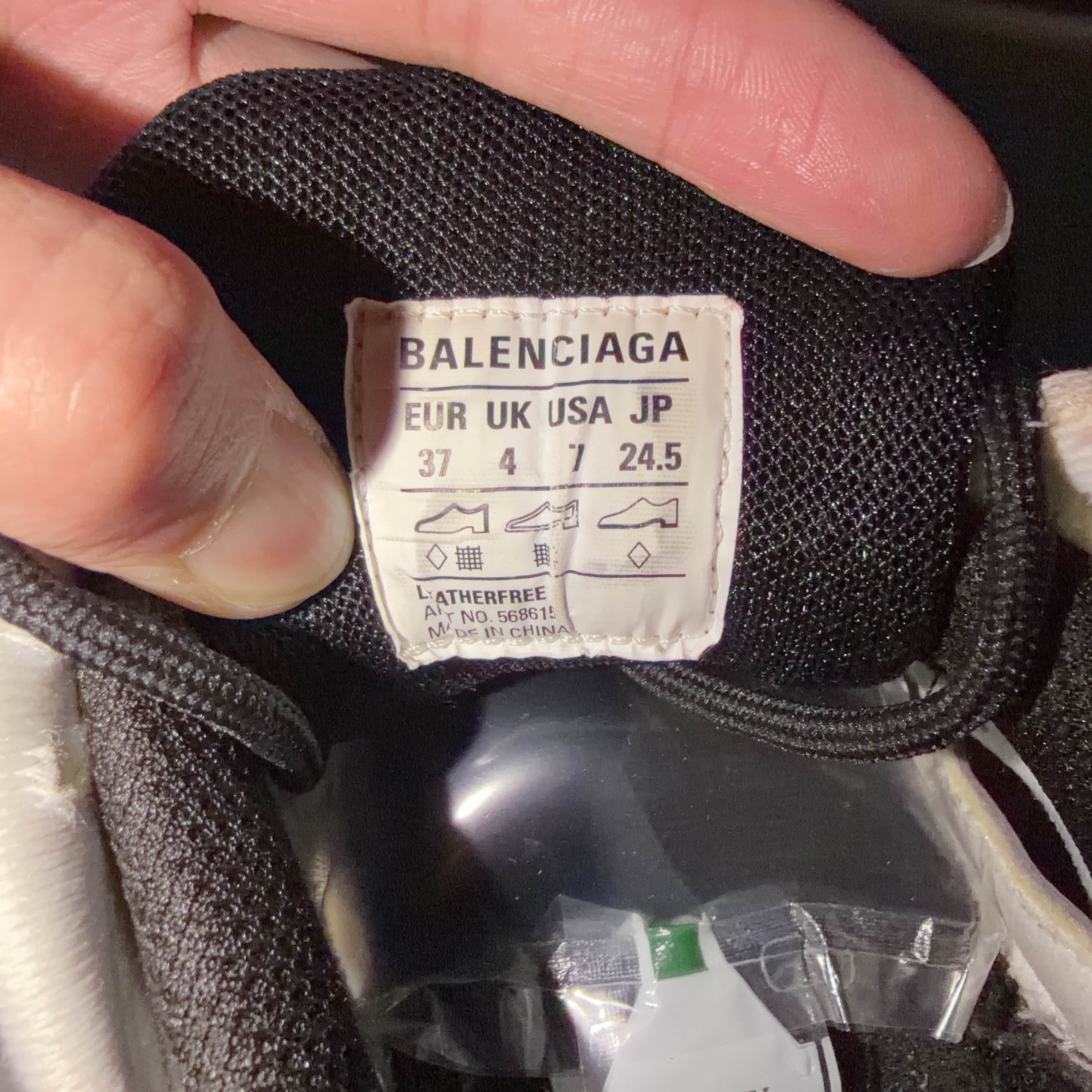 Balenciaga Balenciaga Track 2.0 Sneakers Beige Size 37 Size US 7 / IT 37 - 5 Thumbnail