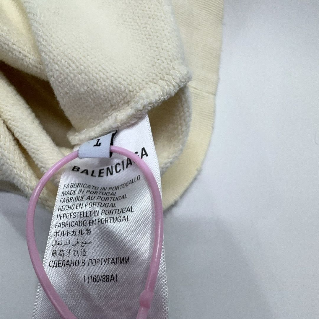 Balenciaga Balenciaga Crest Logo Hoodie Yellow Size S Size US S / EU 44-46 / 1 - 4 Thumbnail