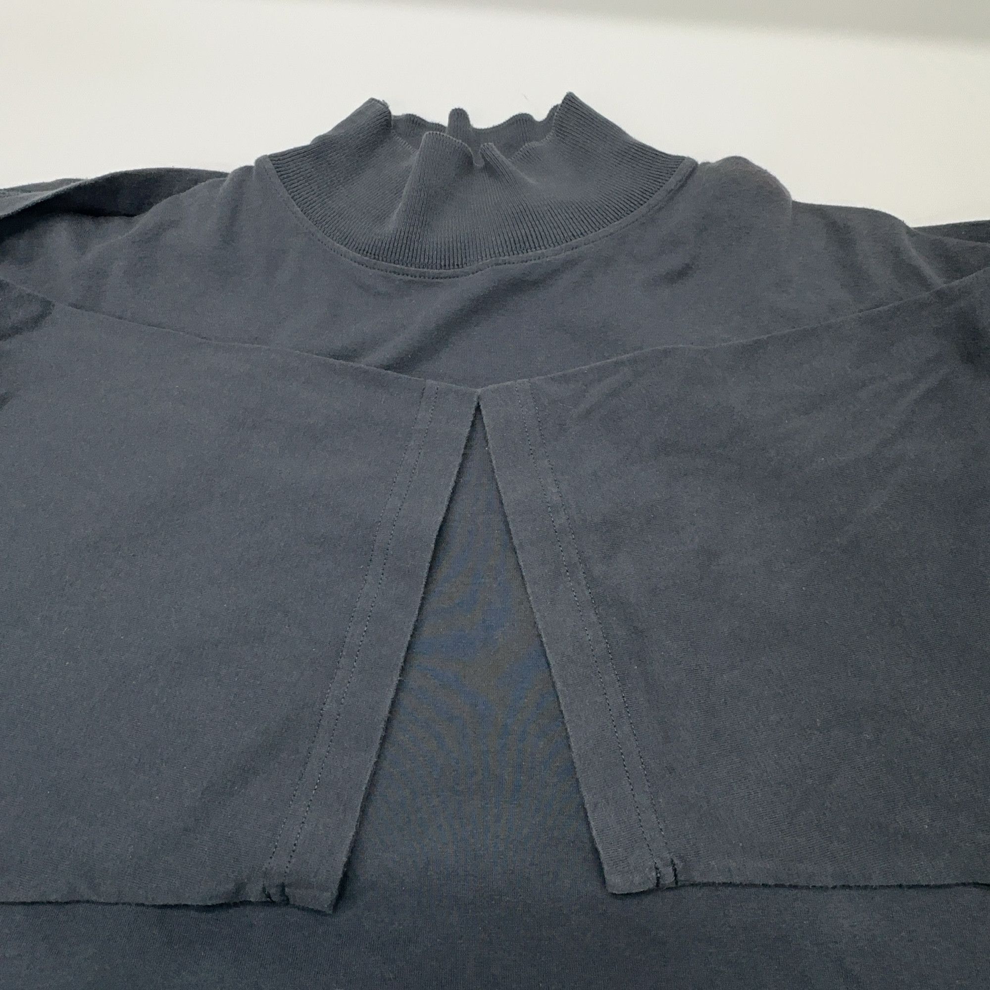Balenciaga Balenciaga B Embroidery Mock Neck T-Shirt Size S Size US S / EU 44-46 / 1 - 10 Thumbnail