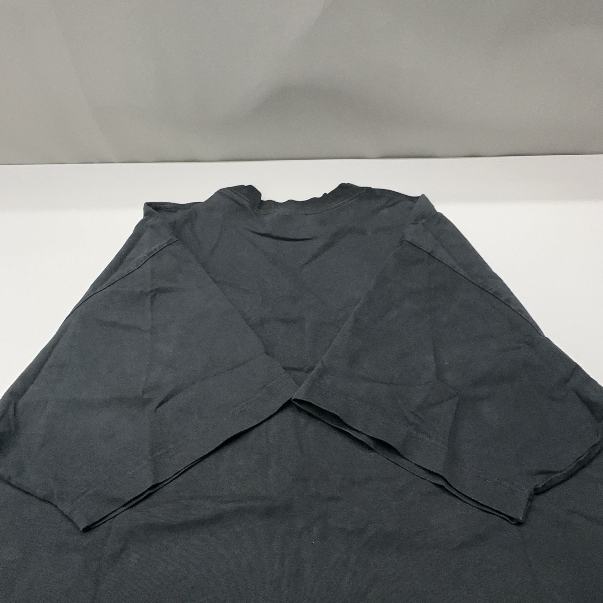 Balenciaga Balenciaga Spray Logo T-Shirt Size L Size US L / EU 52-54 / 3 - 13 Thumbnail