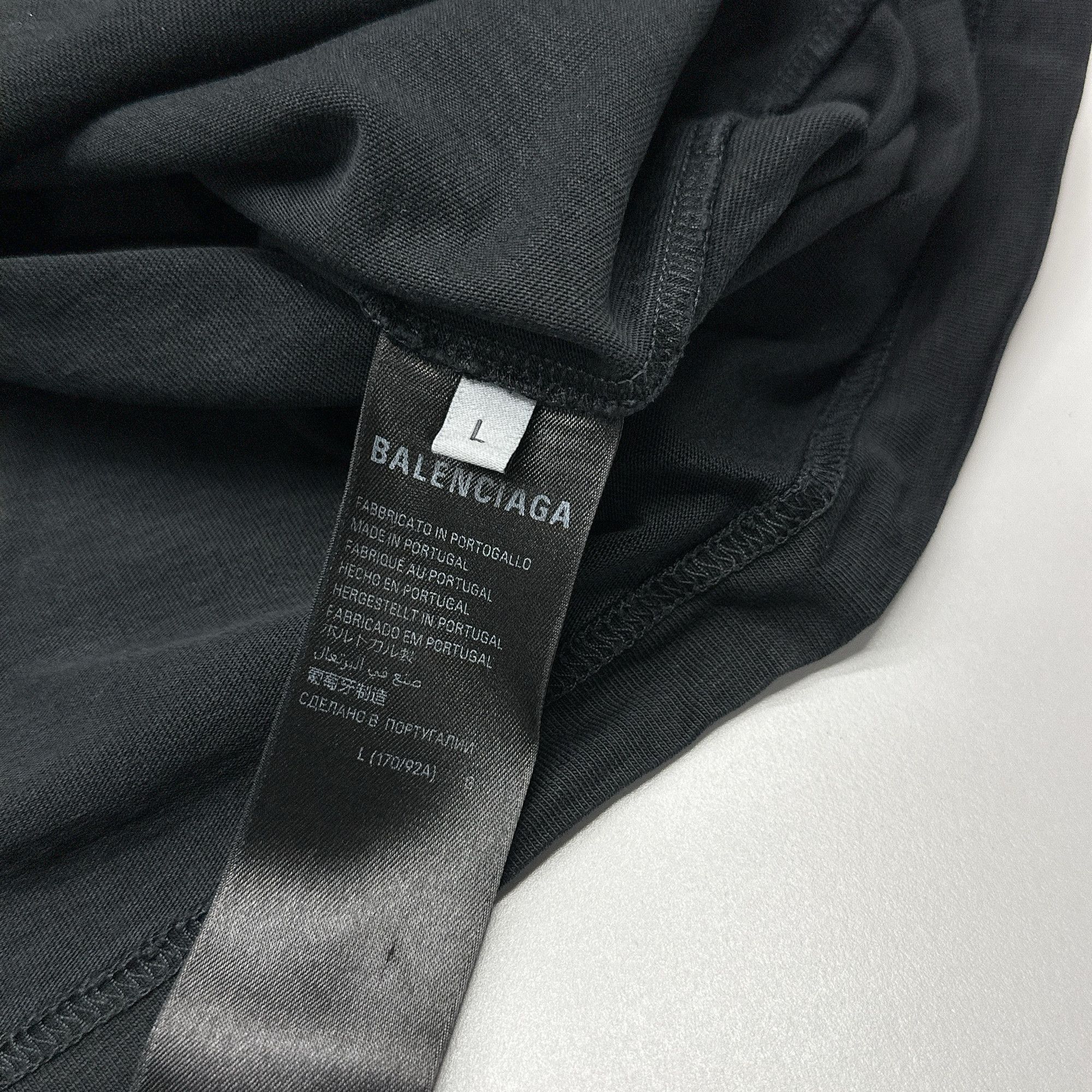 Balenciaga Balenciaga Spray Logo T-Shirt Size L Size US L / EU 52-54 / 3 - 4 Thumbnail