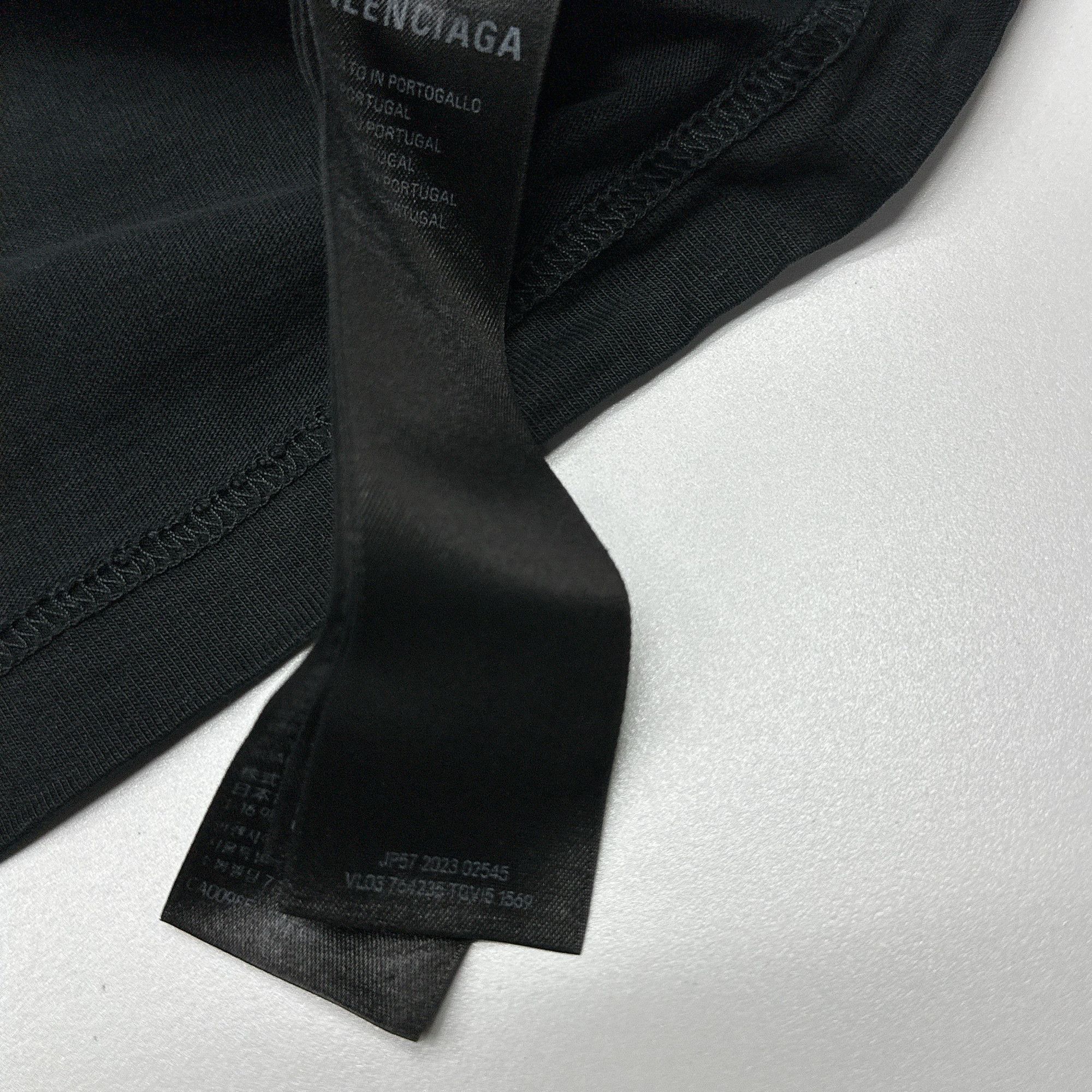Balenciaga Balenciaga Spray Logo T-Shirt Size L Size US L / EU 52-54 / 3 - 5 Thumbnail