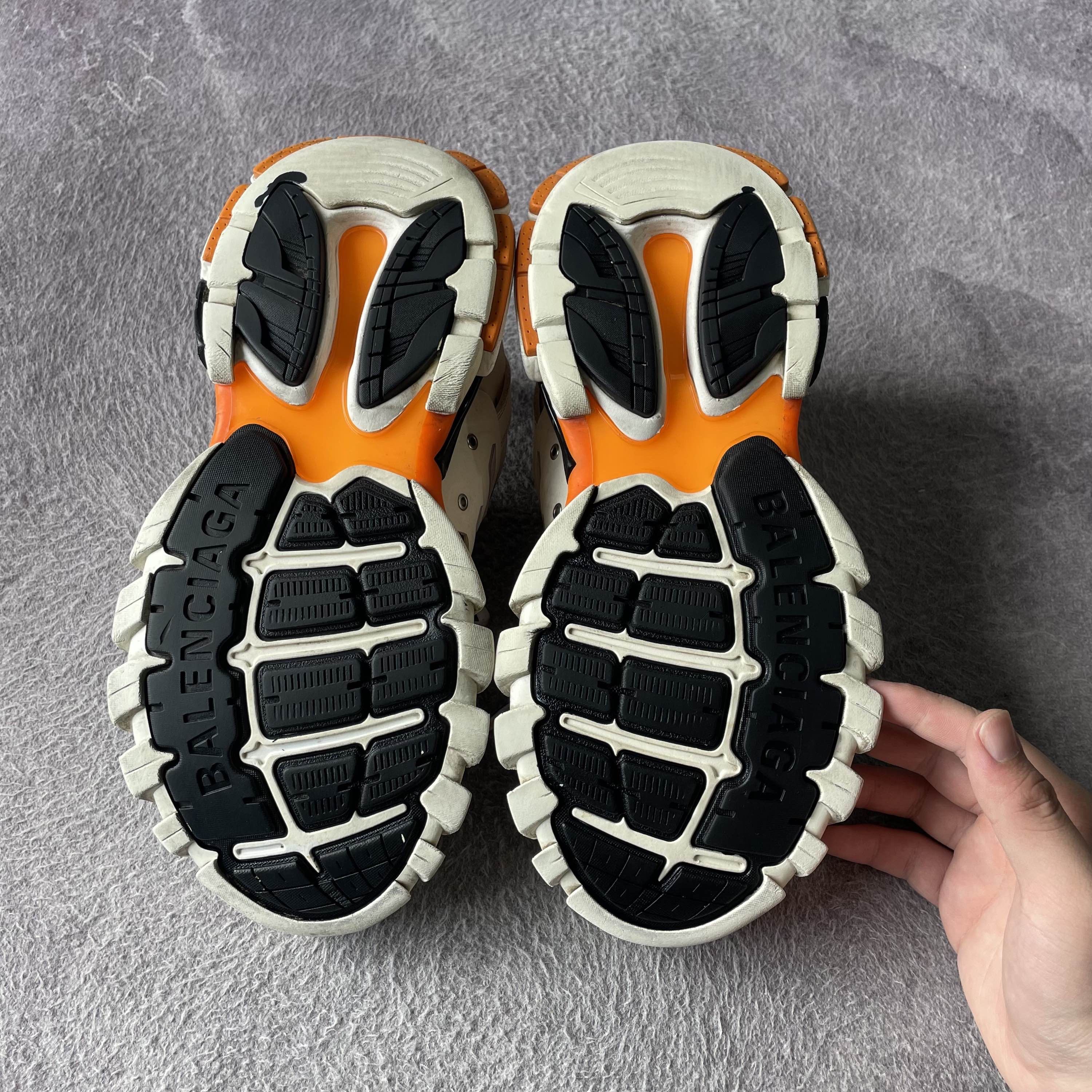 Balenciaga Balenciaga Track Low-Top Sneakers White US 10 Size US 10 / EU 43 - 4 Thumbnail