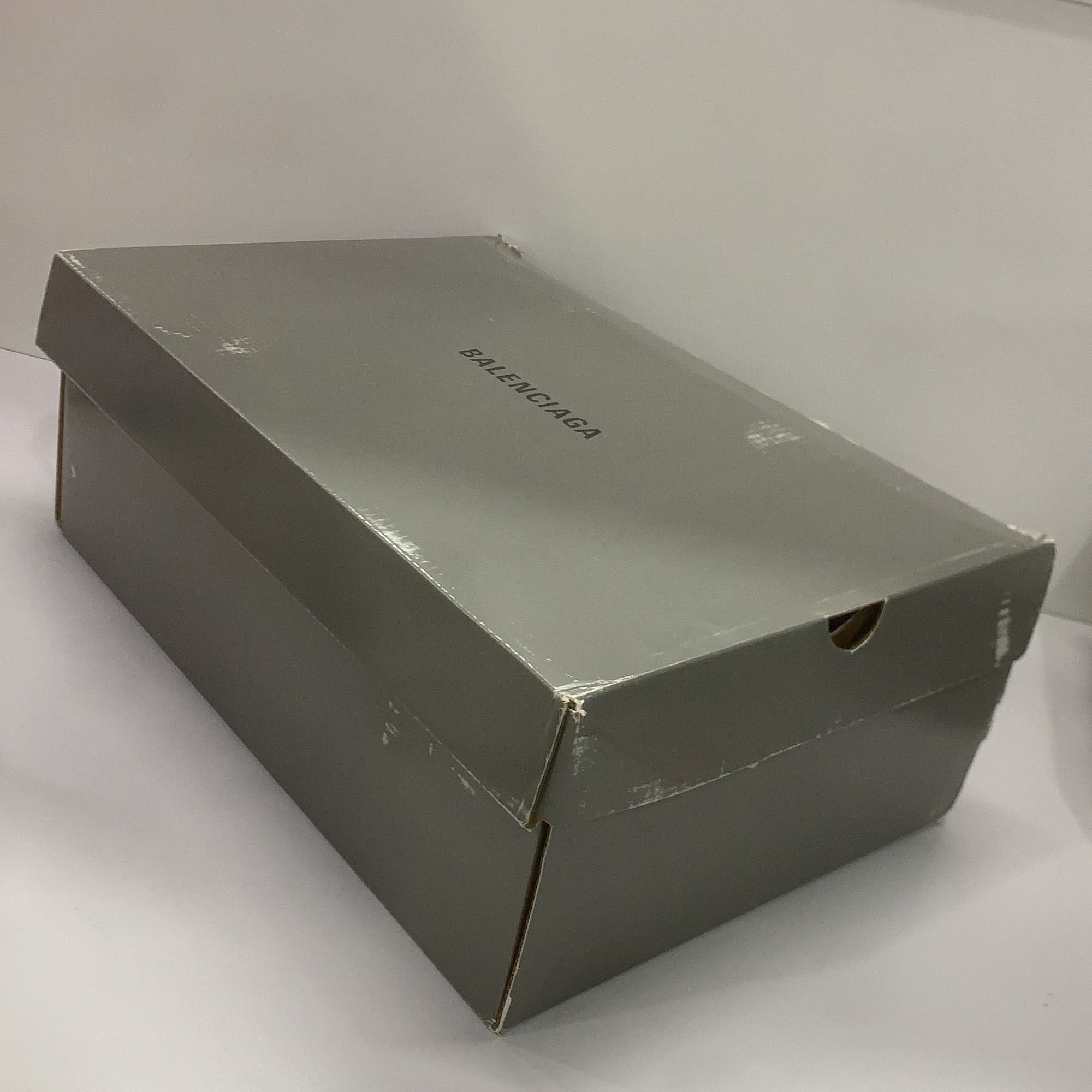 Balenciaga Balenciaga Cargo Low-Top Sneakers Beige Size 43 Size US 10 / EU 43 - 11 Thumbnail