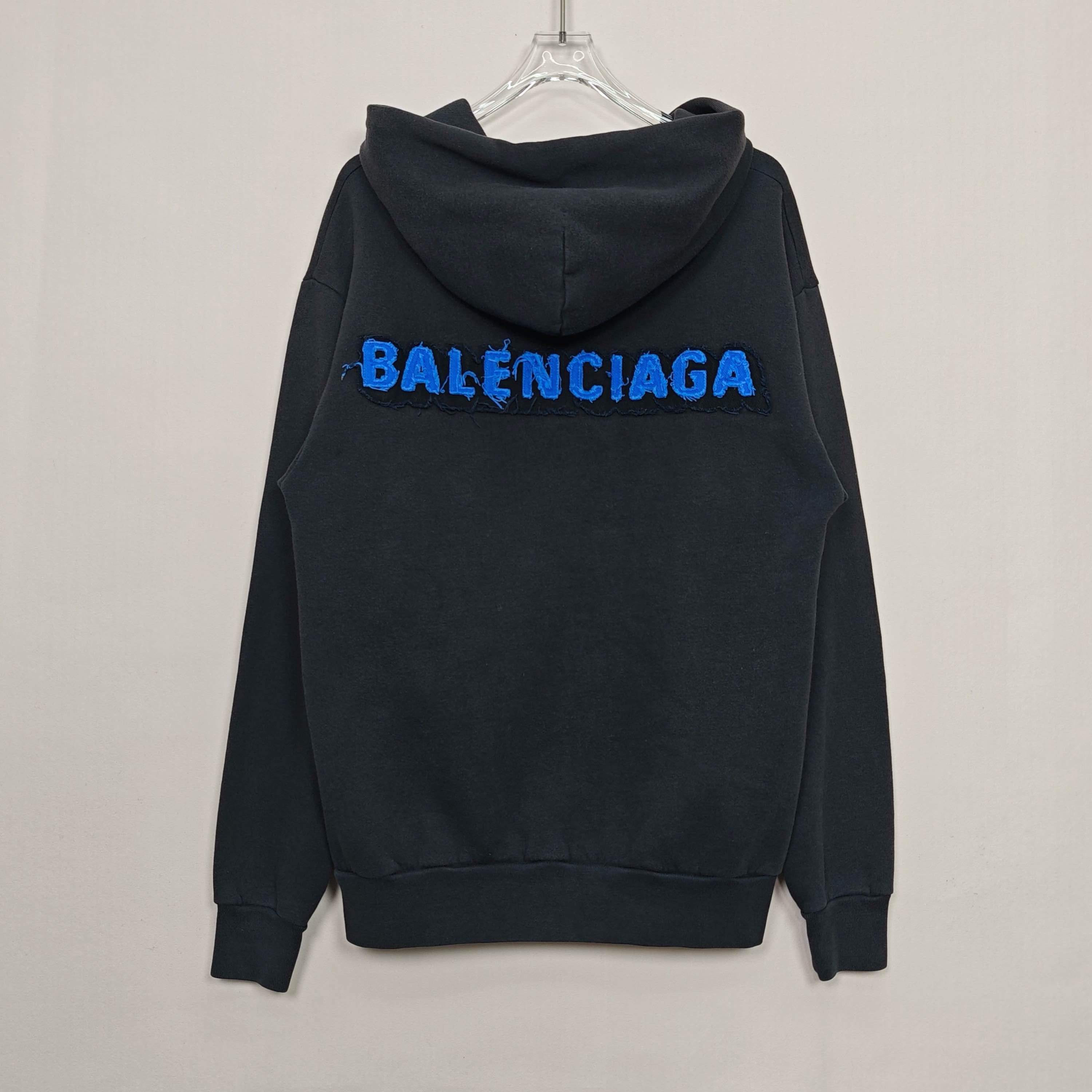 Balenciaga Balenciaga Logo Hoodie Size S Size US S / EU 44-46 / 1 - 10 Thumbnail