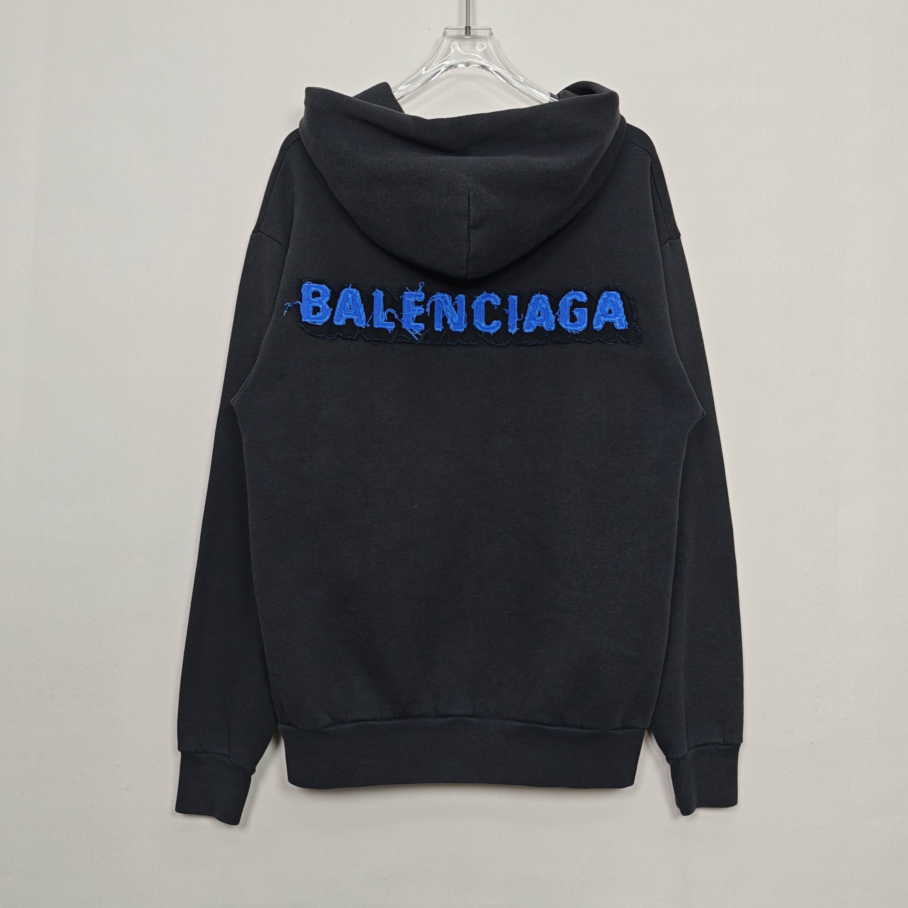 Balenciaga Balenciaga Logo Hoodie Size S Size US S / EU 44-46 / 1 - 2 Thumbnail