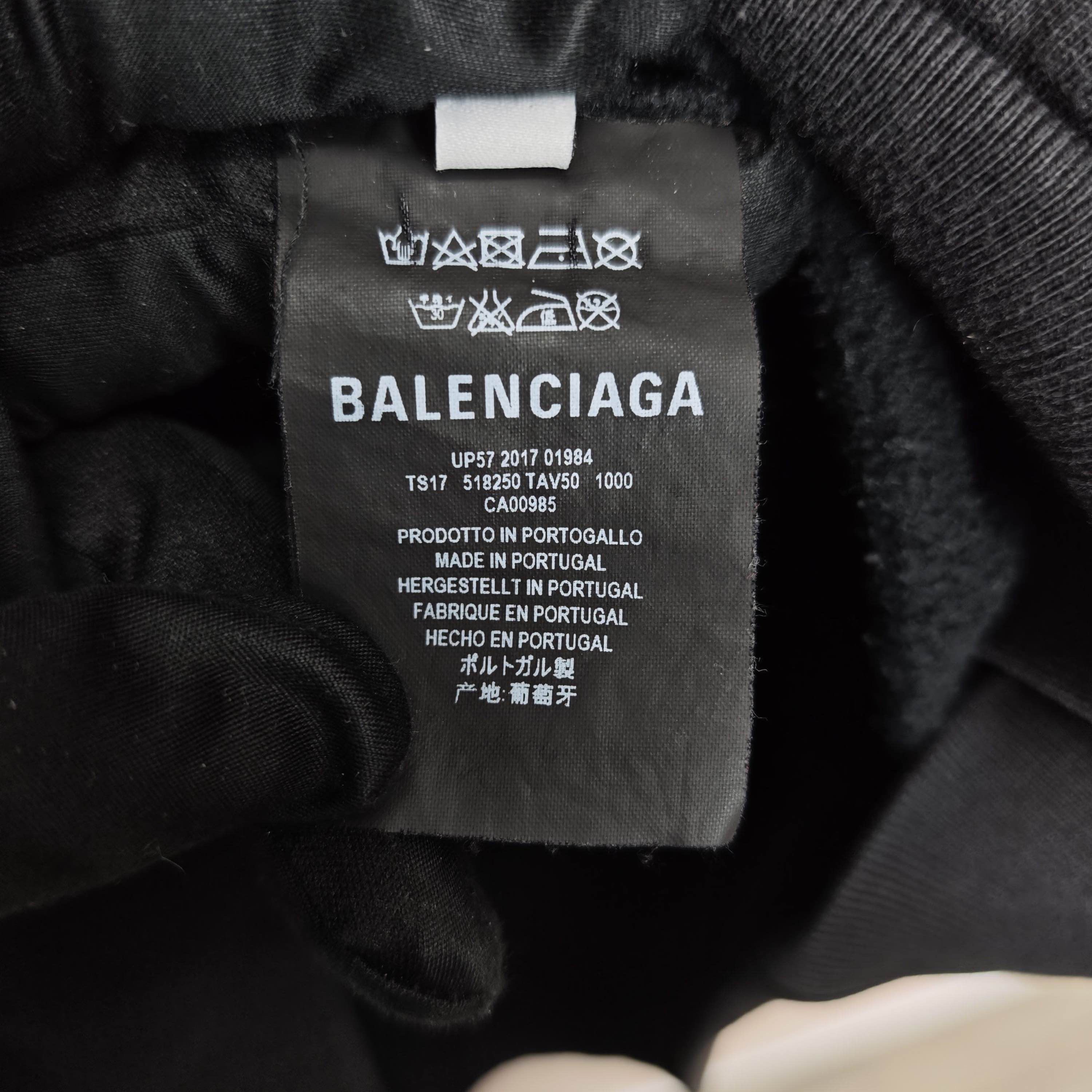 Balenciaga Balenciaga Logo Hoodie Size S Size US S / EU 44-46 / 1 - 4 Thumbnail