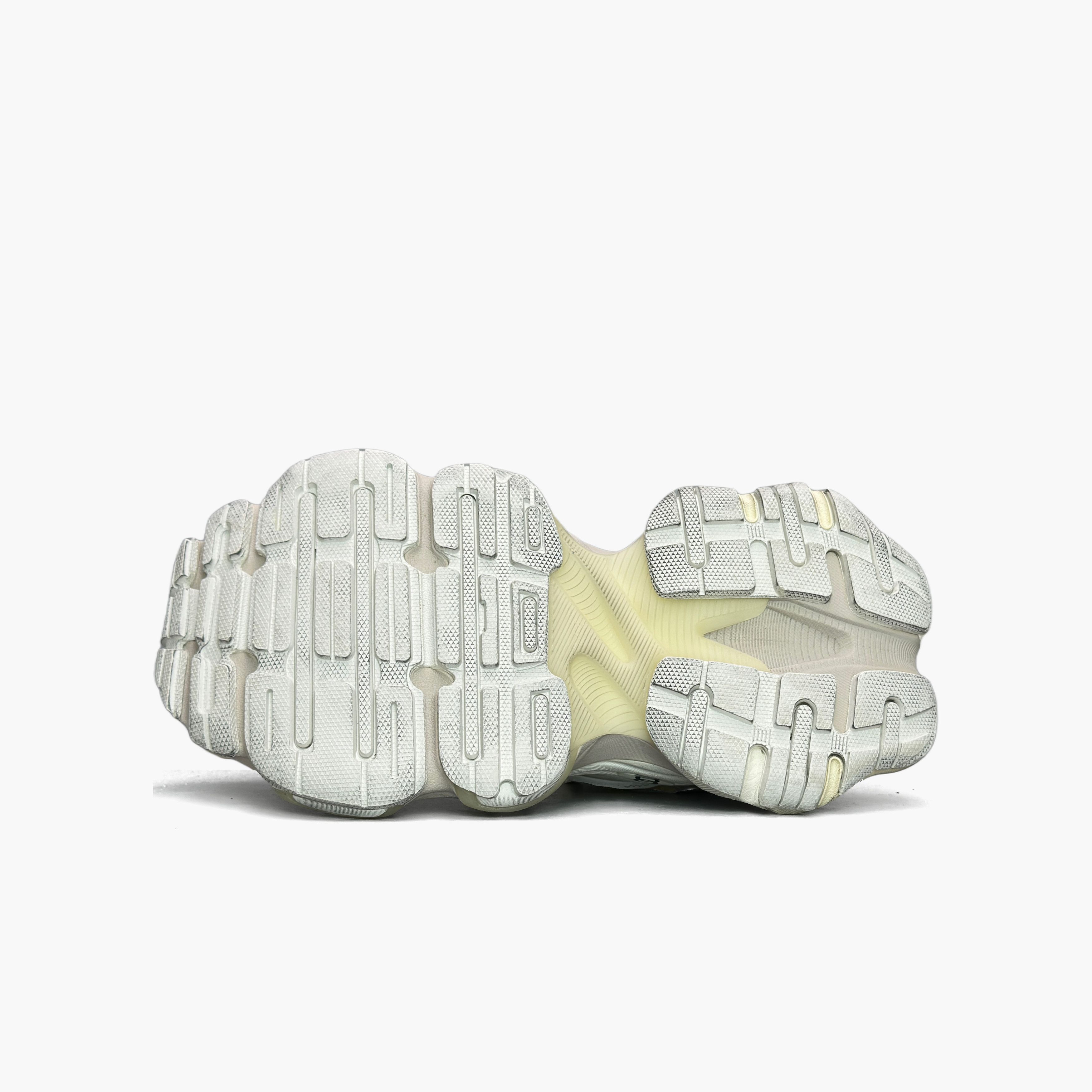 Balenciaga Balenciaga Cargo Sneakers White Size 37 Size US 7 / IT 37 - 8 Thumbnail