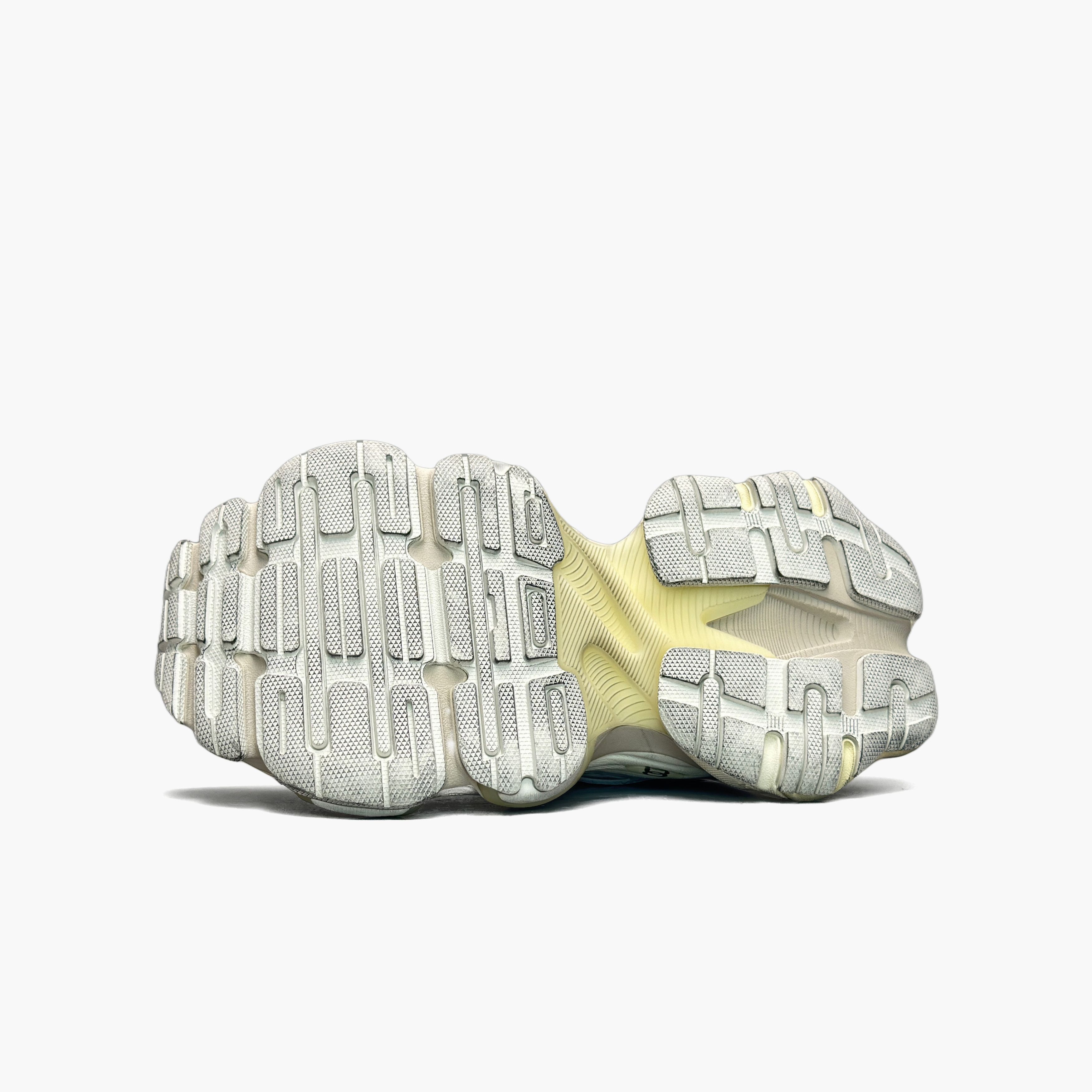 Balenciaga Balenciaga Cargo Low-Top Sneakers Size 36 Size US 6 / IT 36 - 8 Thumbnail
