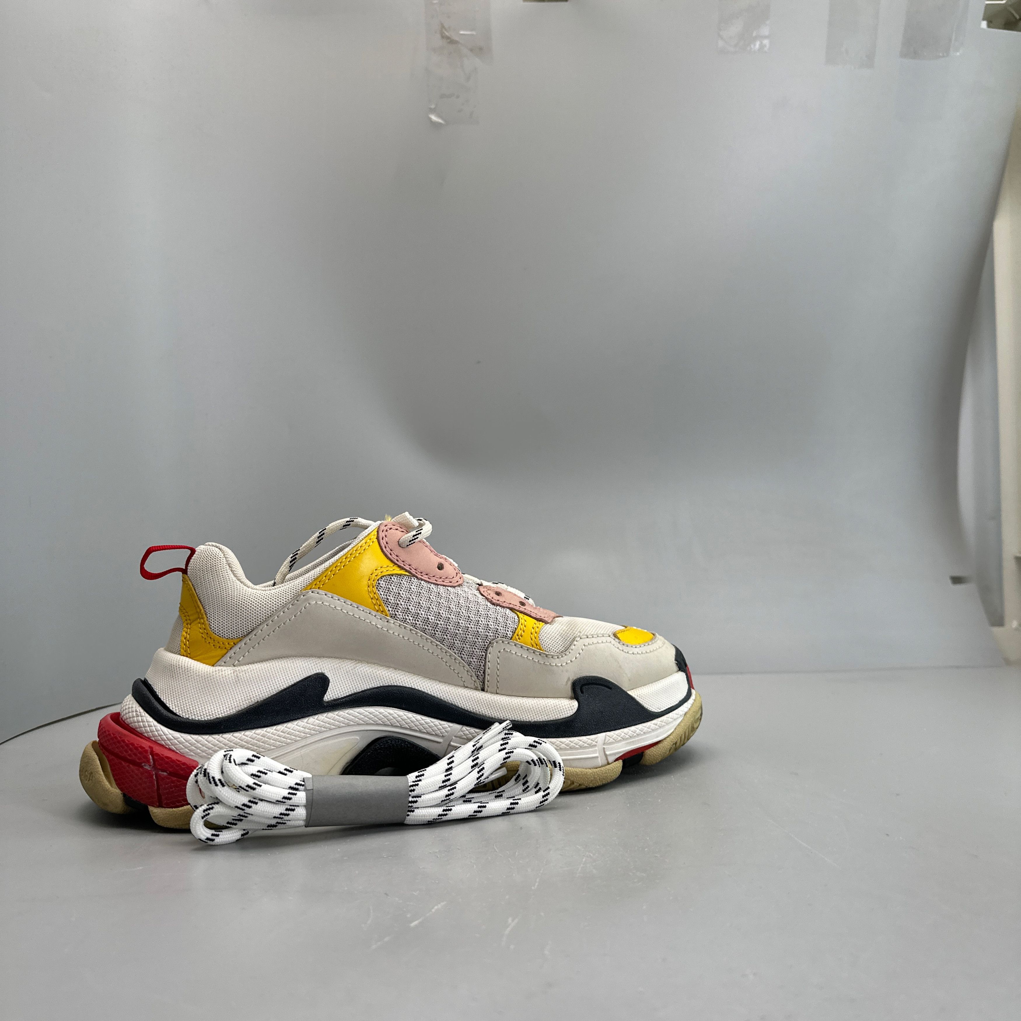 Balenciaga Balenciaga Triple S Multi Low-Top Sneakers Size 38 Size US 8 / IT 38 - 10 Thumbnail
