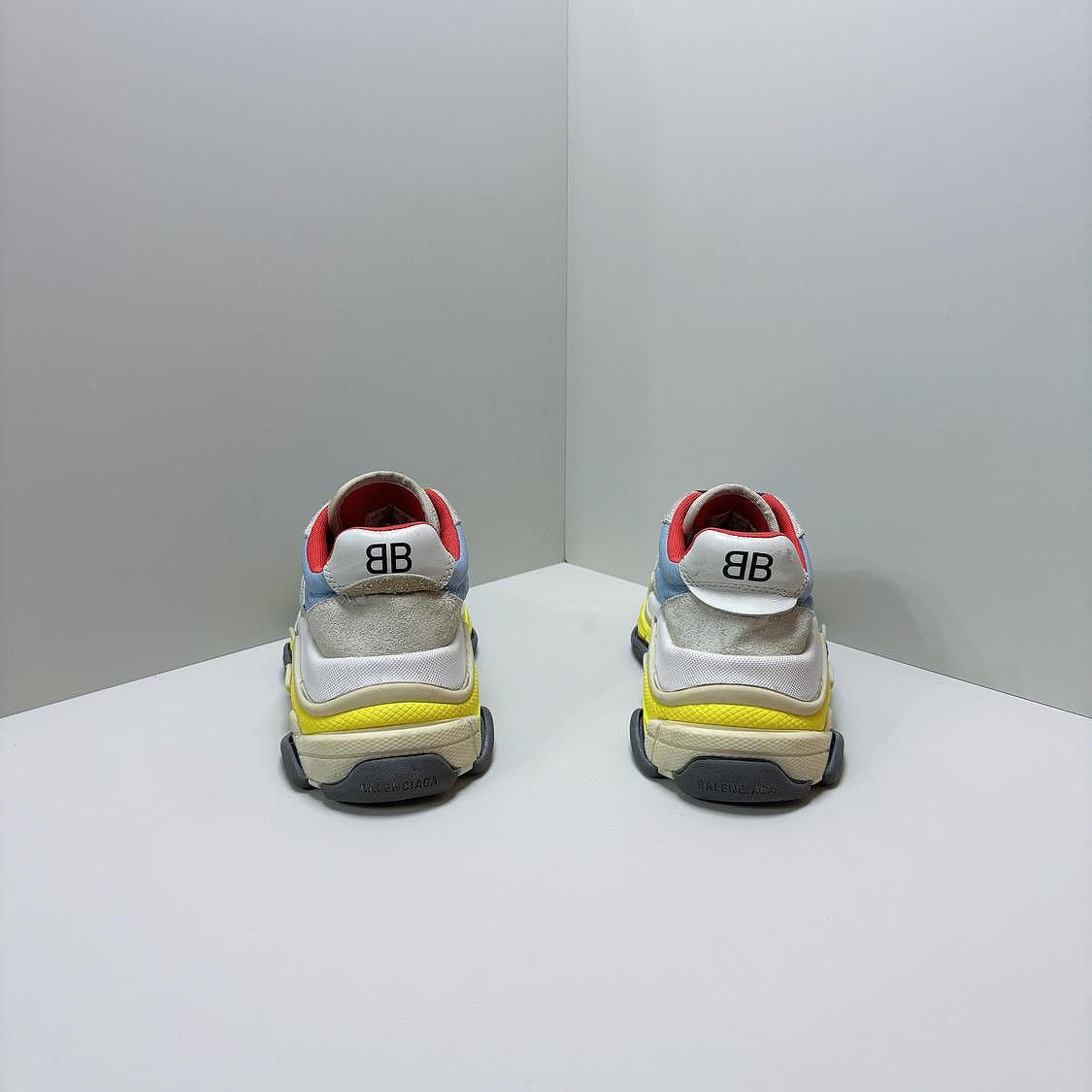 Balenciaga Balenciaga Triple S Multi-Color Sneakers Size 36 Size US 6 / IT 36 - 3 Thumbnail