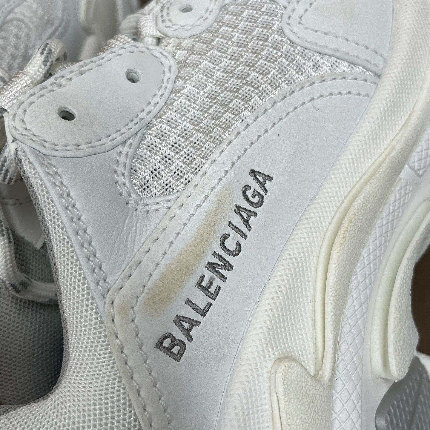 Balenciaga Balenciaga Triple S White Sneakers Size 37 Size US 7 / IT 37 - 7 Thumbnail