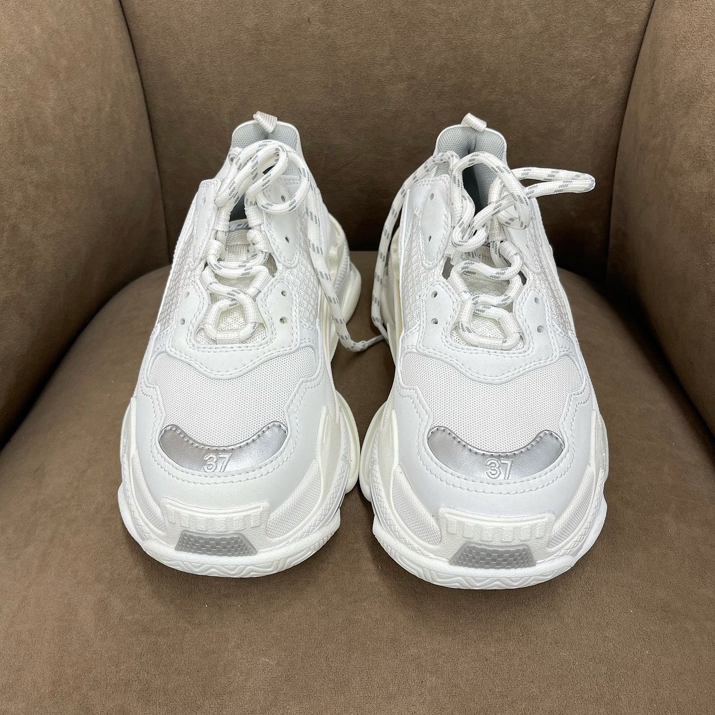 Balenciaga Balenciaga Triple S White Sneakers Size 37 Size US 7 / IT 37 - 2 Thumbnail