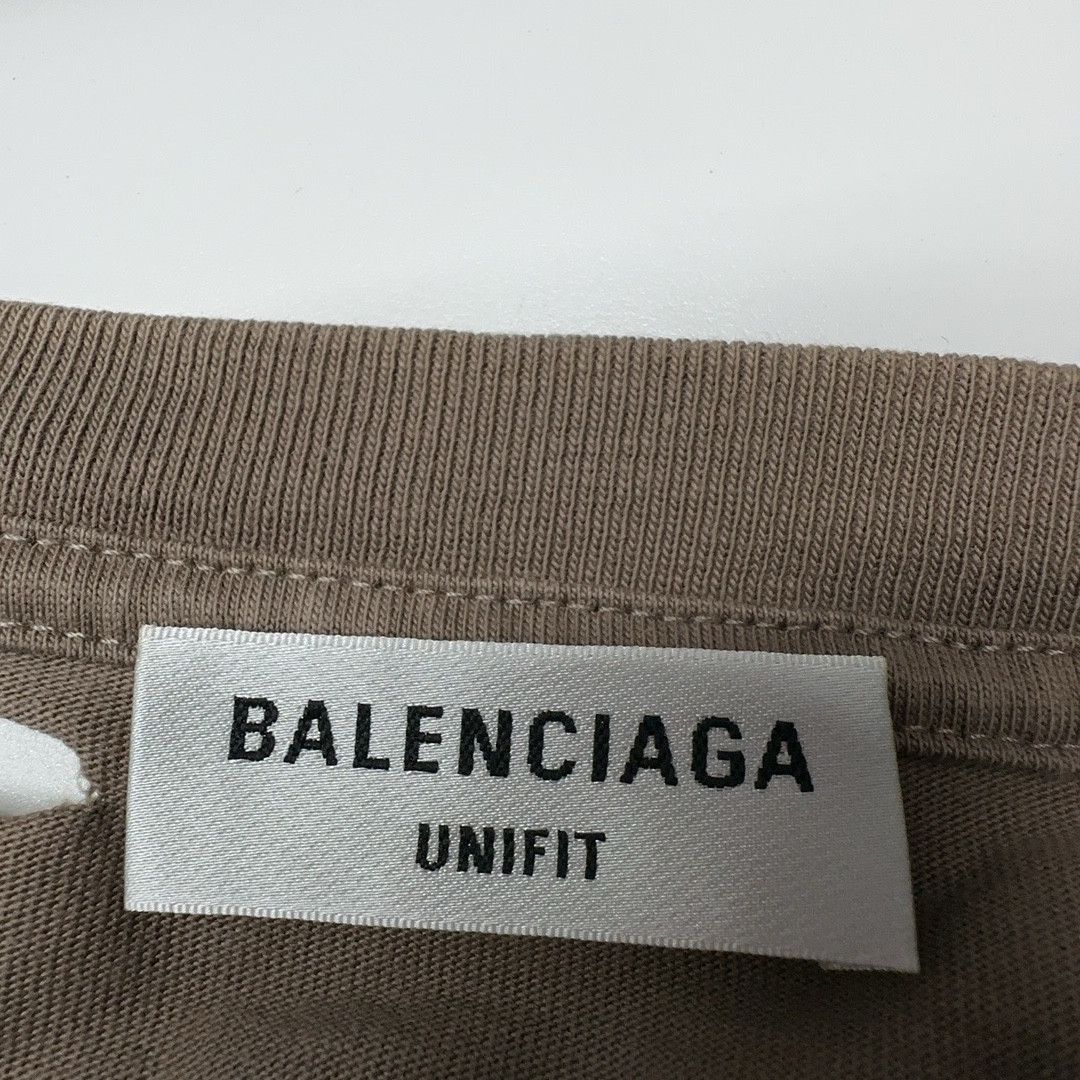Balenciaga Balenciaga Distressed Logo Short Sleeve T-Shirt Size S Size US S / EU 44-46 / 1 - 5 Thumbnail