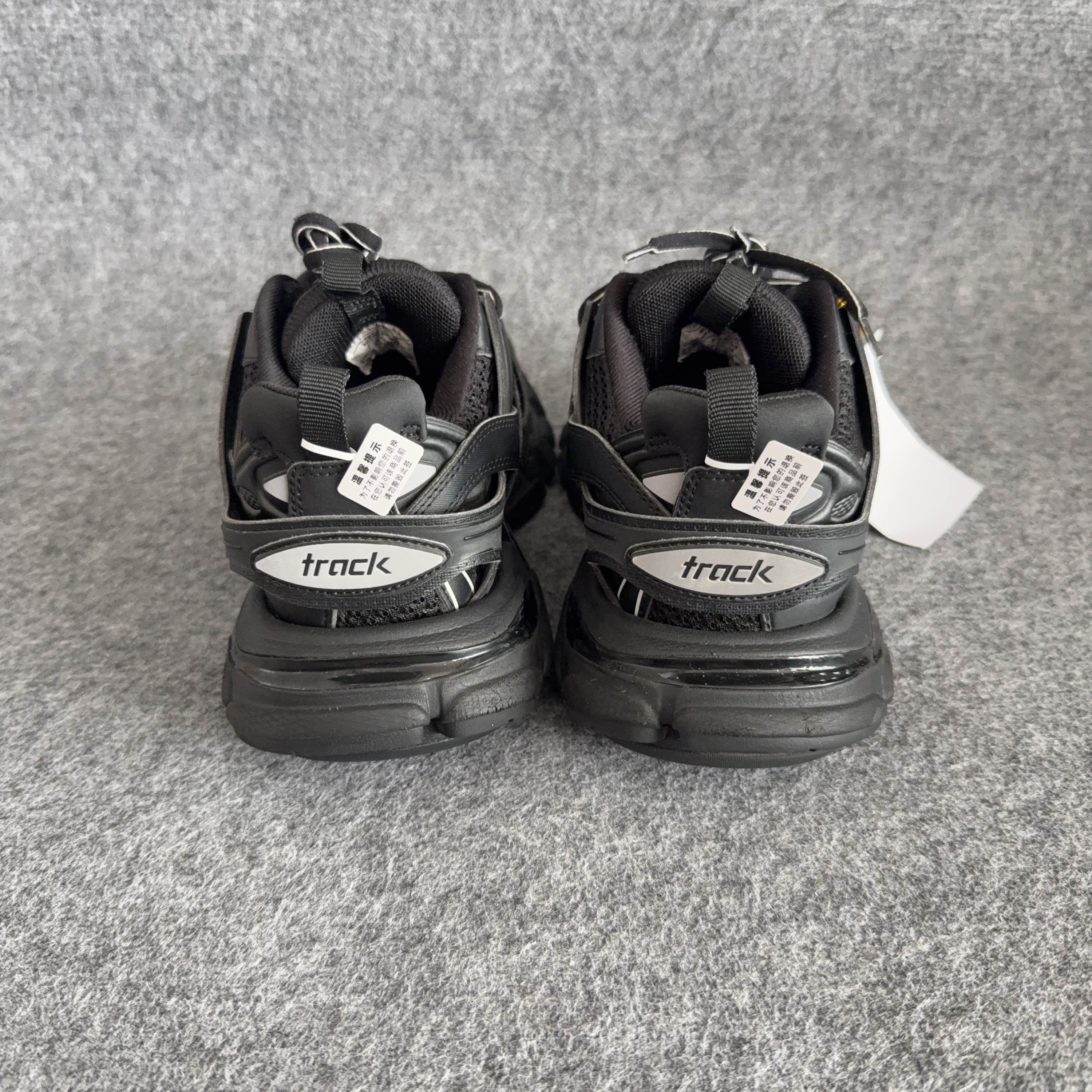 Balenciaga Balenciaga Track Low-Top Sneakers Black Size 37 Size US 7 / IT 37 - 3 Thumbnail