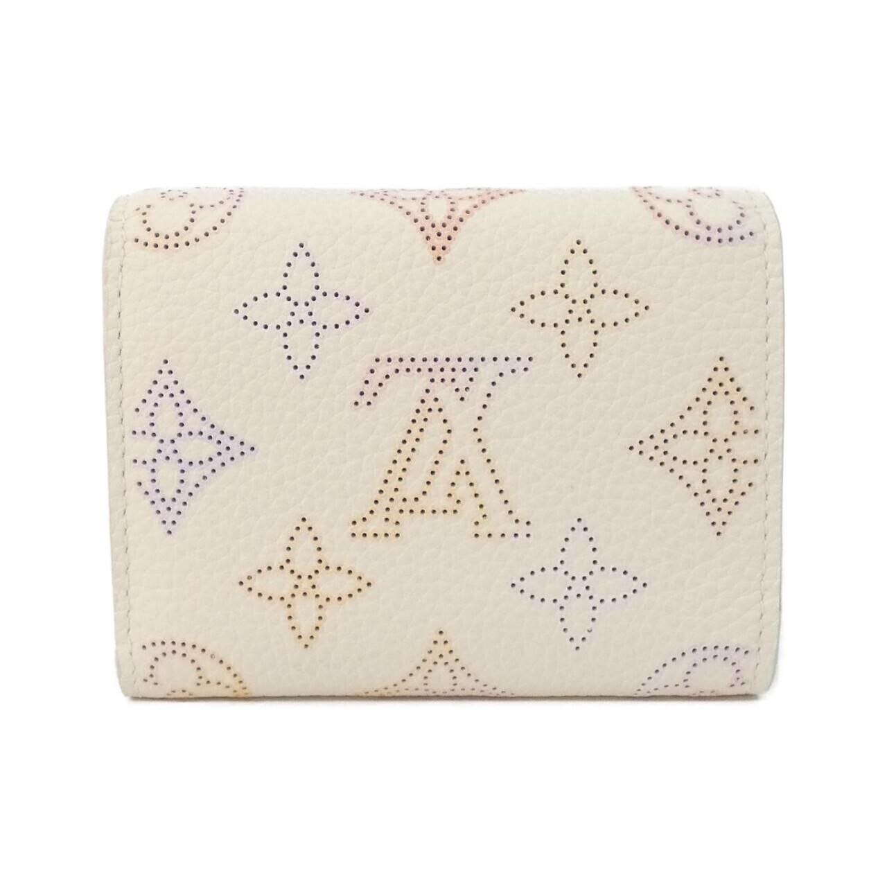 Louis Vuitton Louis Vuitton Louis Vuitton Mahina Leather Wallet Leather Short Wallet M25640 DUTY FREE for USA Size ONE SIZE - 2 Thumbnail