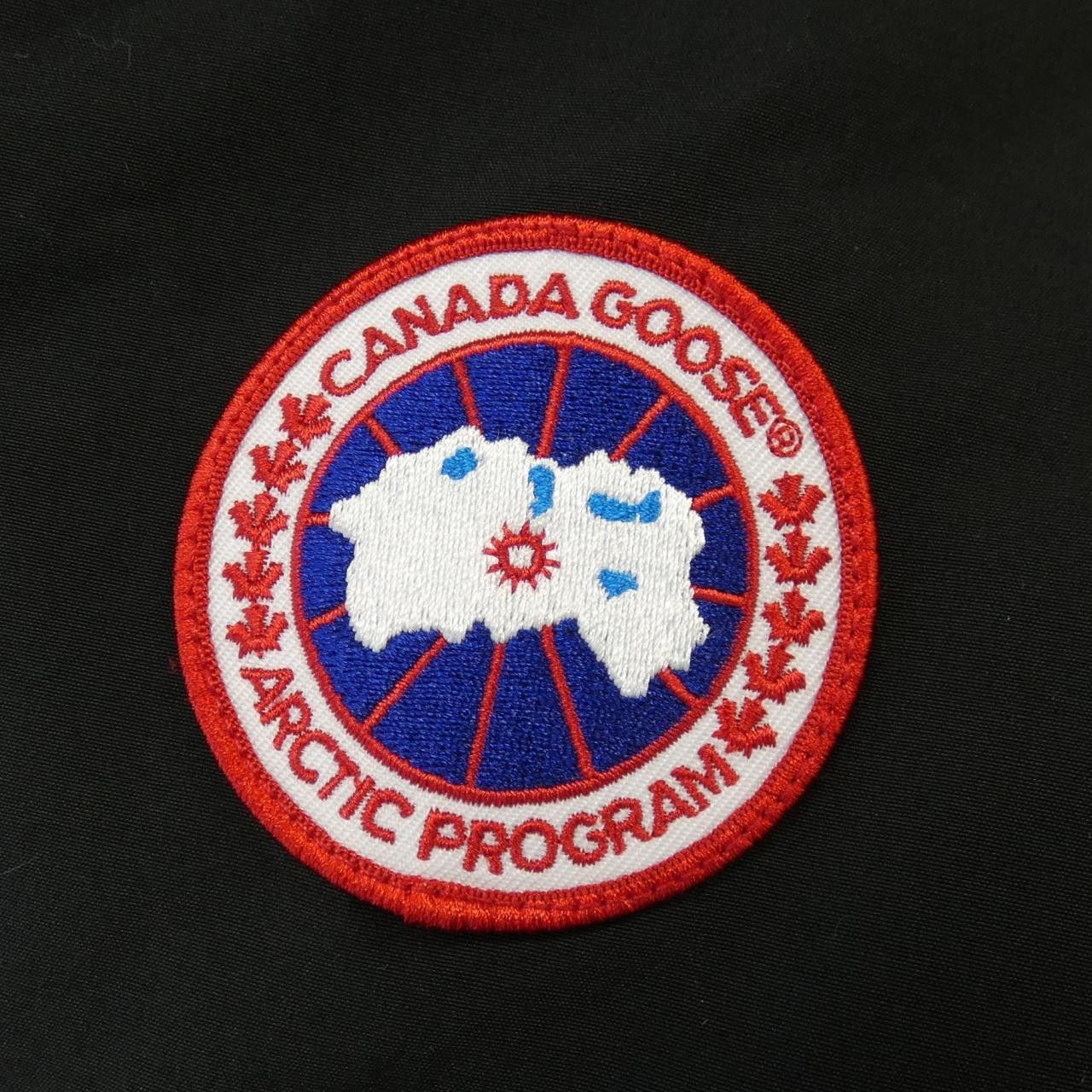 Canada Goose Canada Goose Canada Goose CHATEAU Down Jacket Textile Outerwear 3426MA DUTY FREE for USA Size ONE SIZE - 5 Thumbnail