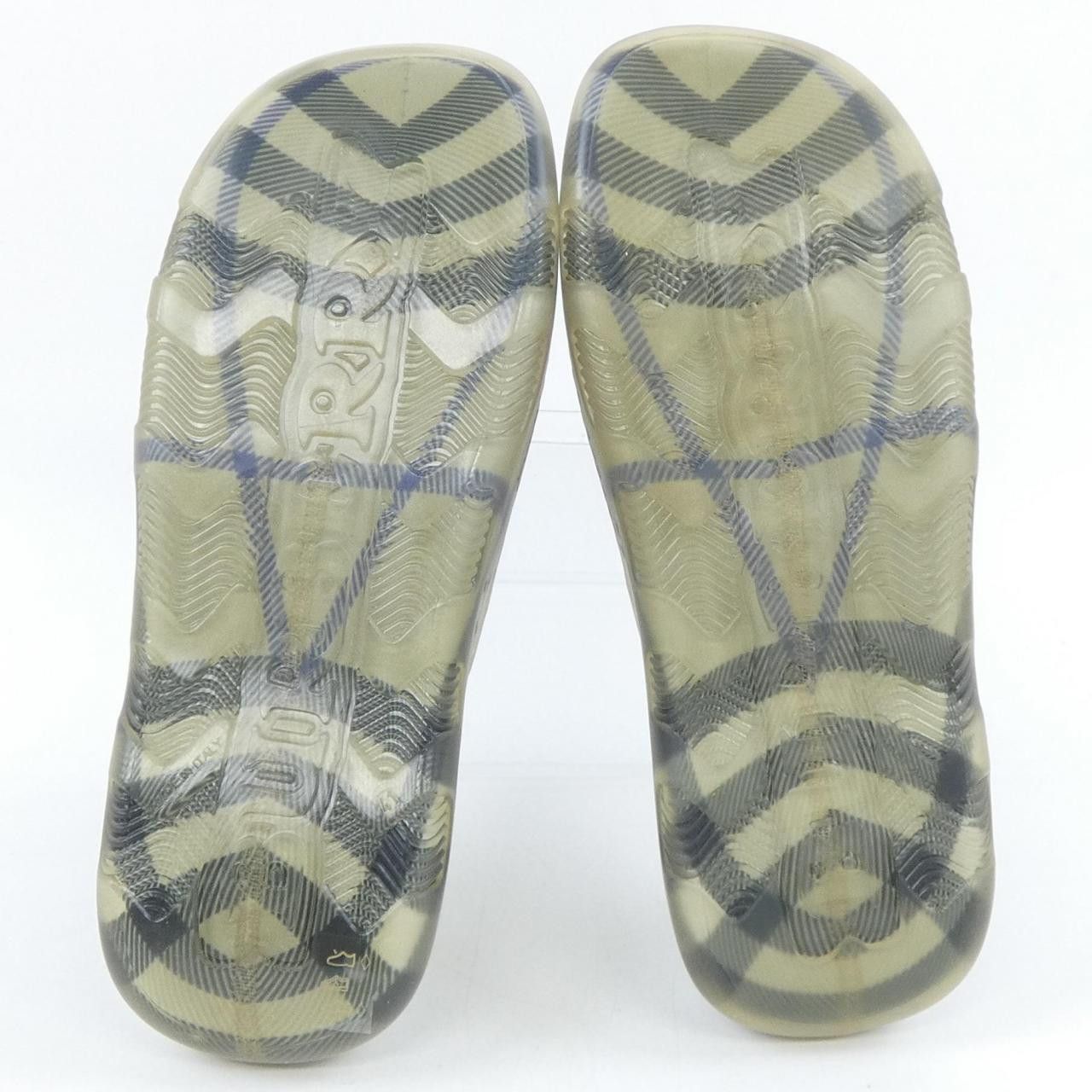 Burberry Burberry Burberry Check Sandals Plastic / Synthetic Shoes 8088962 DUTY FREE for USA Size ONE SIZE - 4 Thumbnail