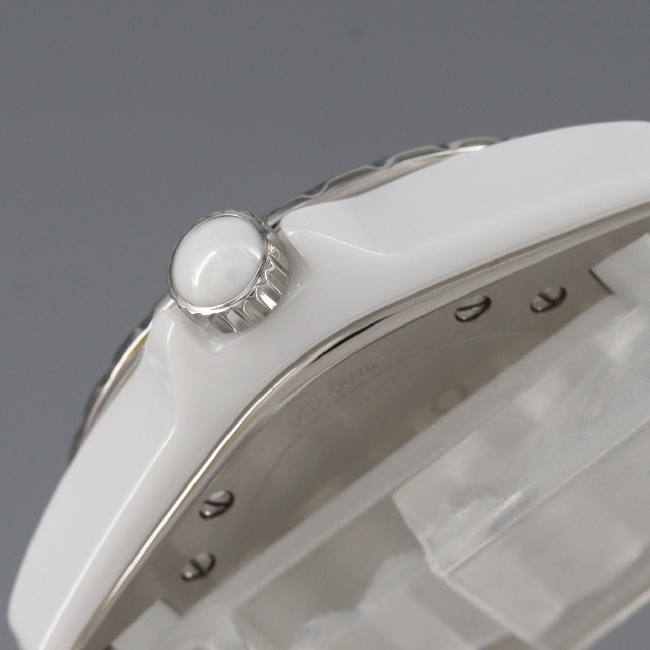 Chanel Chanel Chanel J12 Ceramic Quartz Glass / Ceramic Quartz H3110 DUTY FREE for USA Size ONE SIZE - 2 Thumbnail