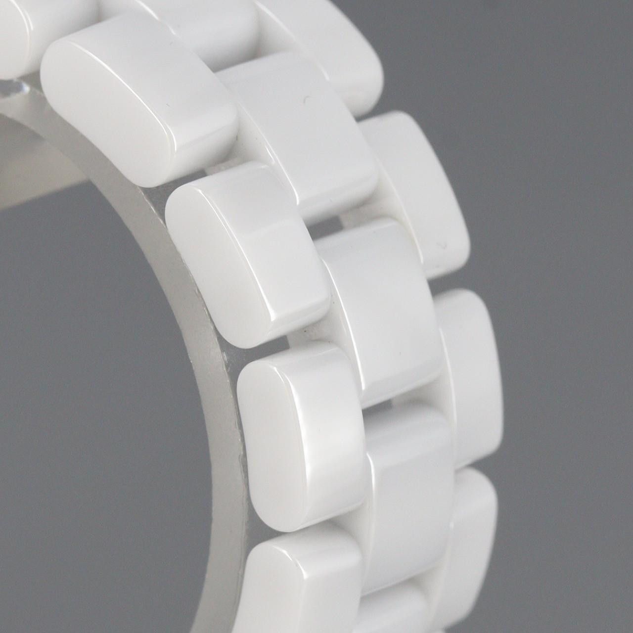 Chanel Chanel Chanel J12 Ceramic Quartz Glass / Ceramic Quartz H3110 DUTY FREE for USA Size ONE SIZE - 3 Thumbnail