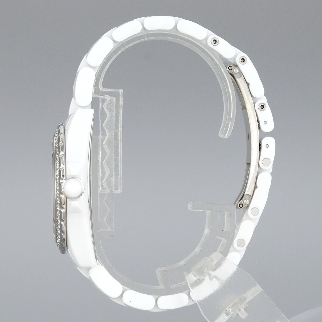 Chanel Chanel Chanel J12 Ceramic Quartz Glass / Ceramic Quartz H3110 DUTY FREE for USA Size ONE SIZE - 4 Thumbnail