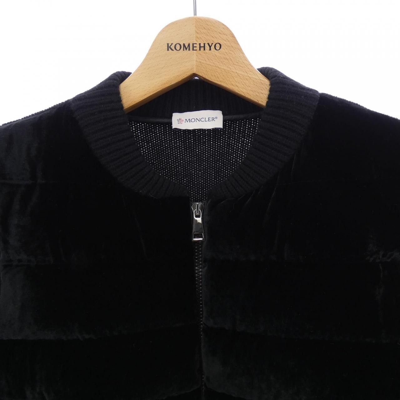 Moncler Moncler Moncler 948AE Cashmere Blend Down Jacket Textile Outerwear 20939490800 DUTY FREE for USA Size ONE SIZE - 6 Thumbnail