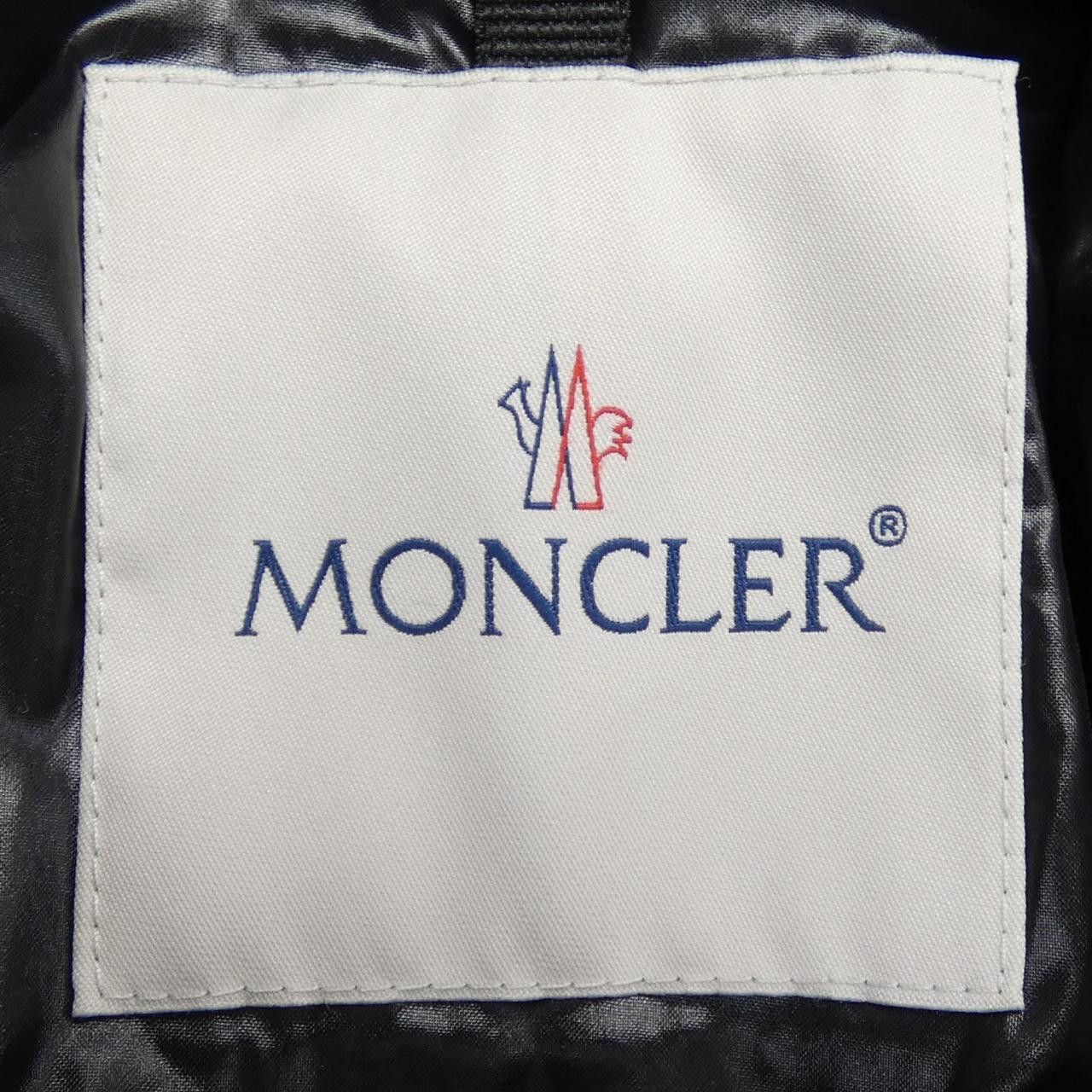 Moncler Moncler Moncler MONTCLA Down Jacket Textile Outerwear MONTCLA DUTY FREE for USA Size ONE SIZE - 5 Thumbnail