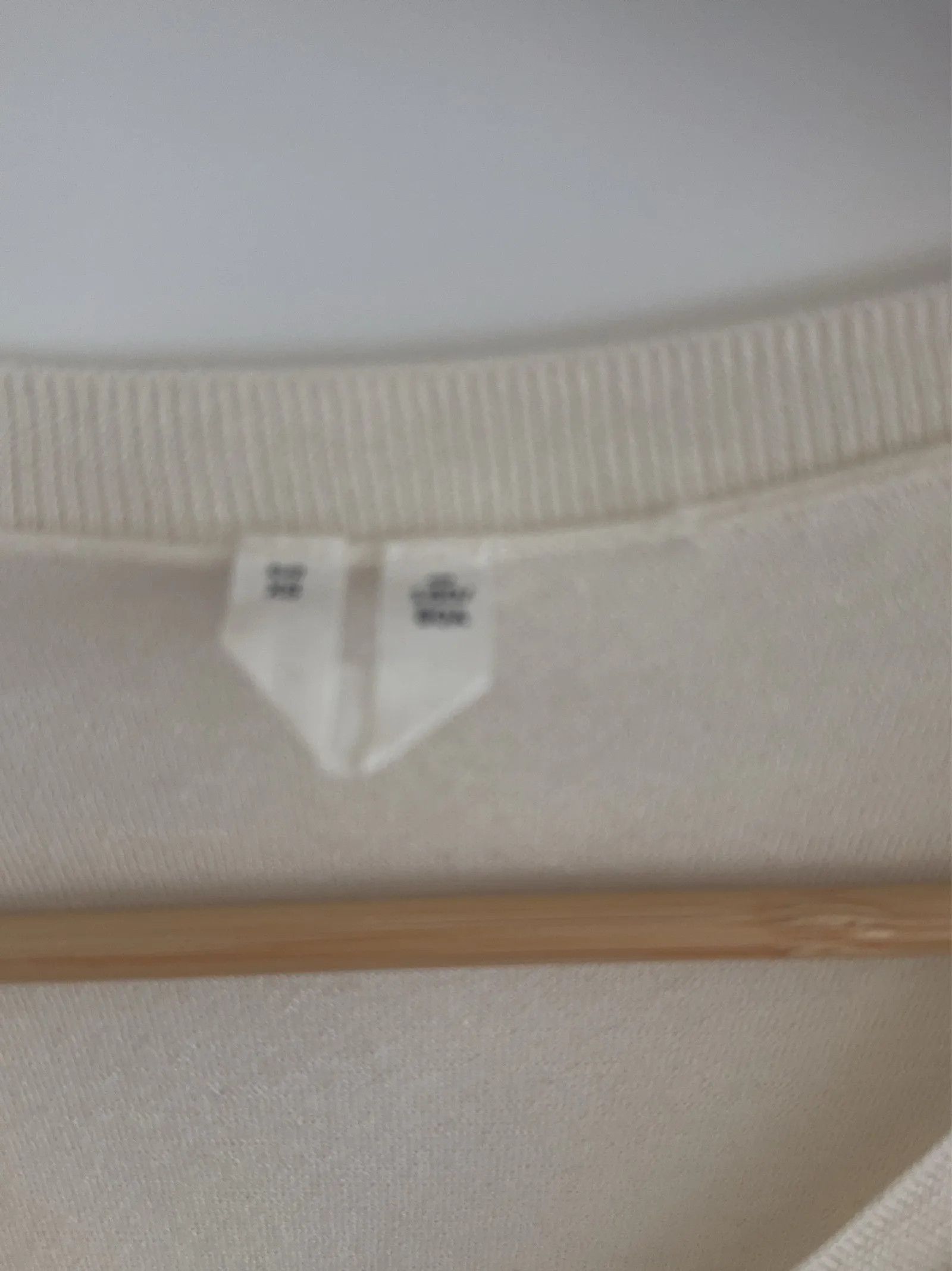 Arket Arket Sweater Size XS / US 0-2 / IT 36-38 - 2 Thumbnail