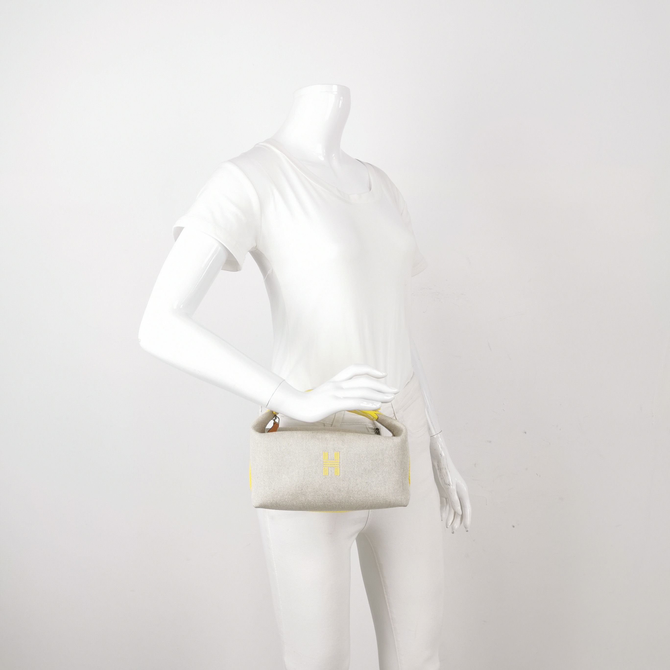 Hermes Hermes Women os Tote Bags Size ONE SIZE - 2 Thumbnail