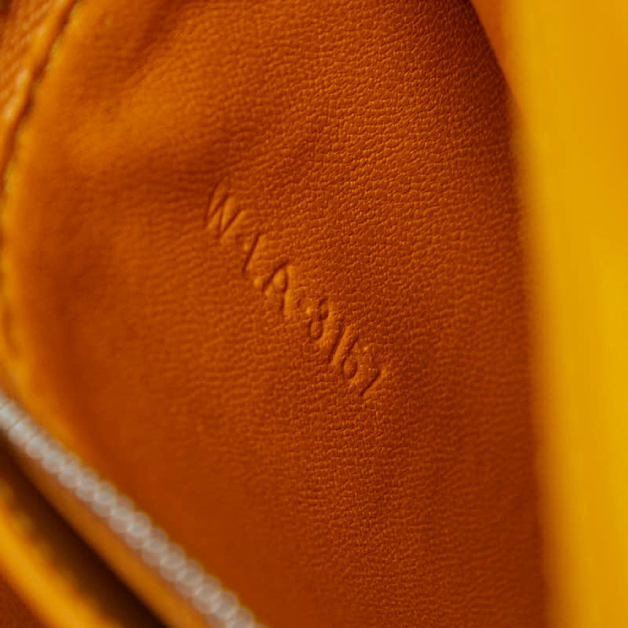 Celine Celine Classic Box Medium Shoulder Bag, Yellow Leather, Women's CELINE Size ONE SIZE - 8 Thumbnail