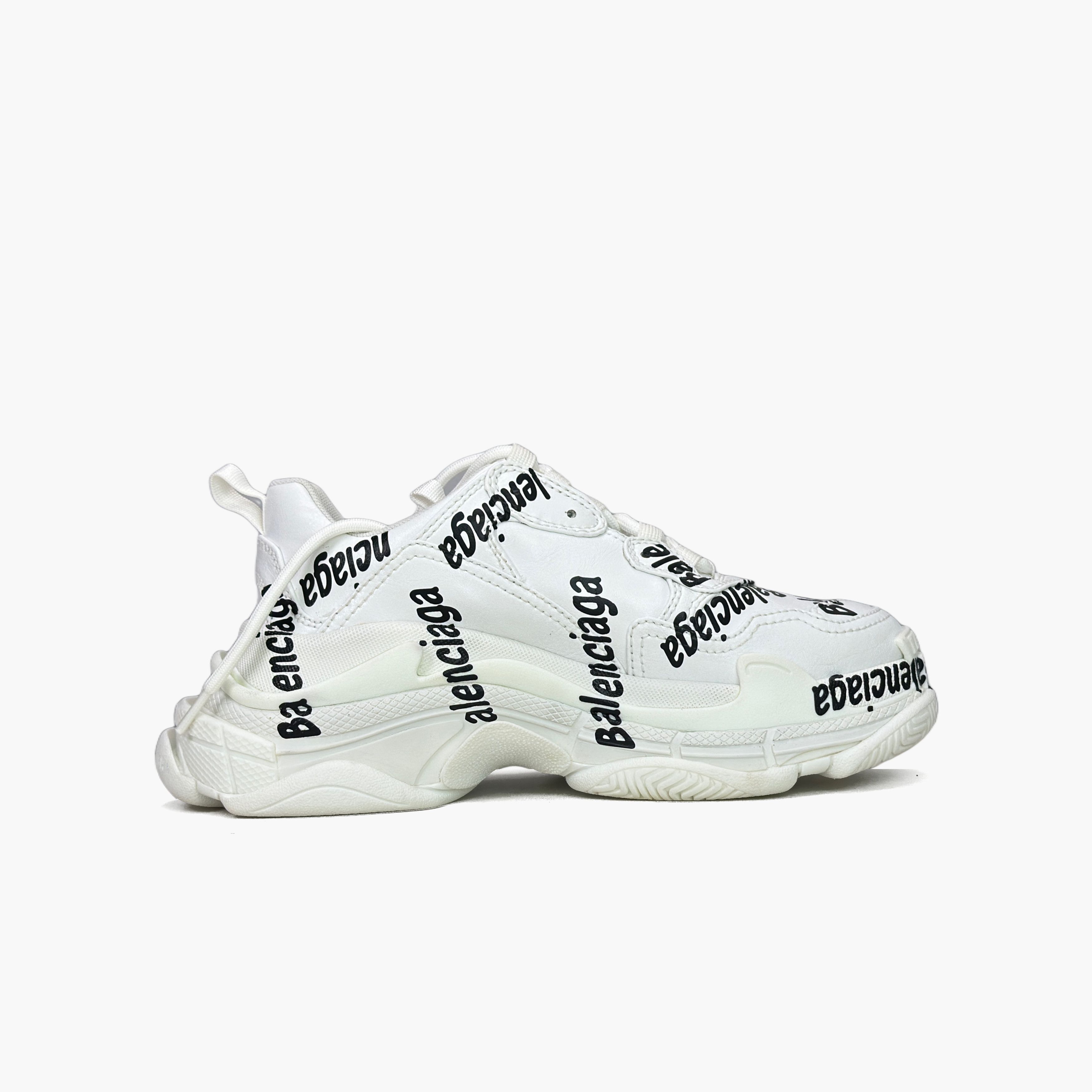 Balenciaga Balenciaga Logo Print Triple S Sneakers Size 37 Size US 7 / IT 37 - 2 Thumbnail