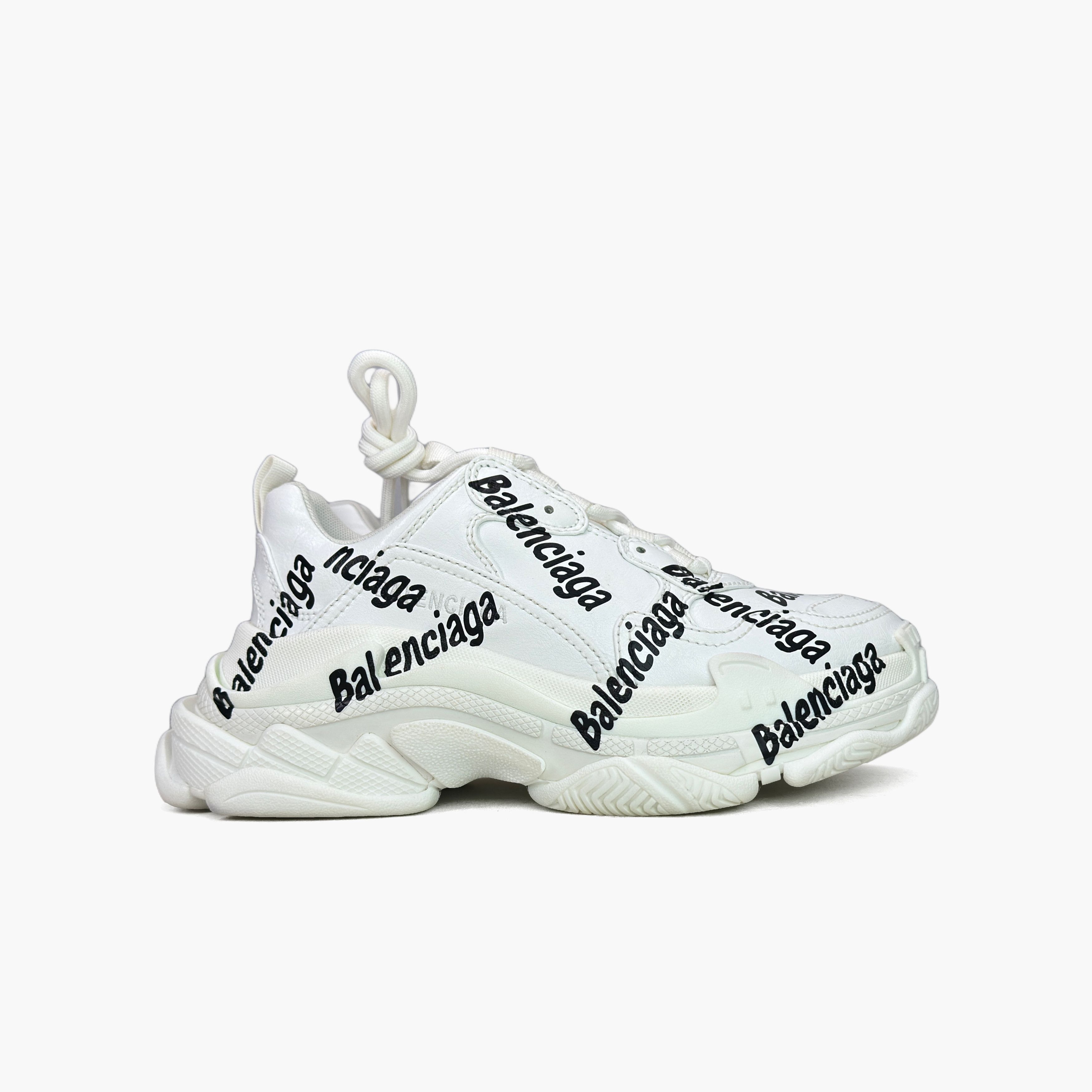 Balenciaga Balenciaga Logo Print Triple S Sneakers Size 37 Size US 7 / IT 37 - 4 Thumbnail