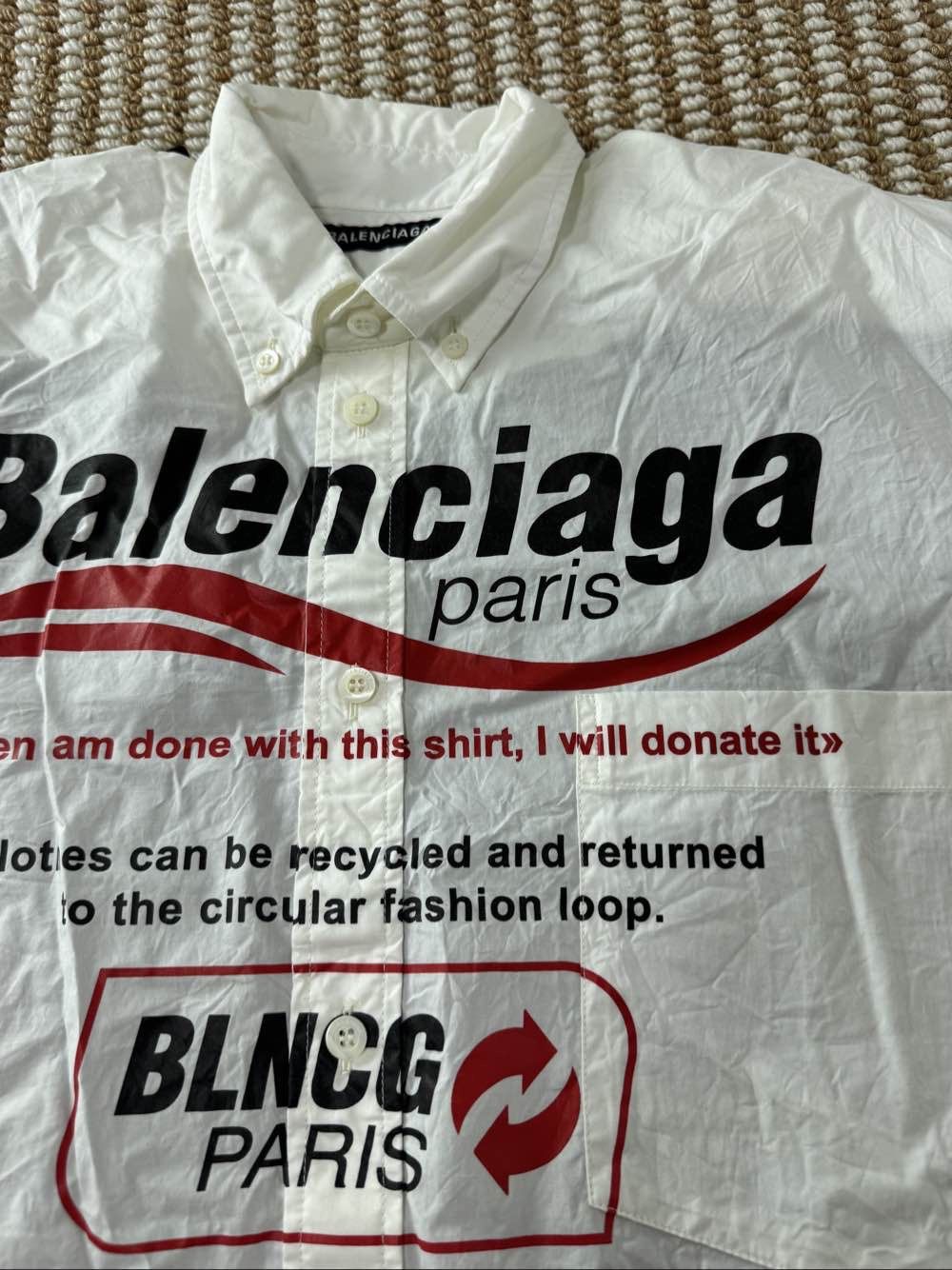 Balenciaga Balenciaga Donate Logo Graphic Button Up Shirt Size XS Size US XS / EU 42 / 0 - 14 Thumbnail