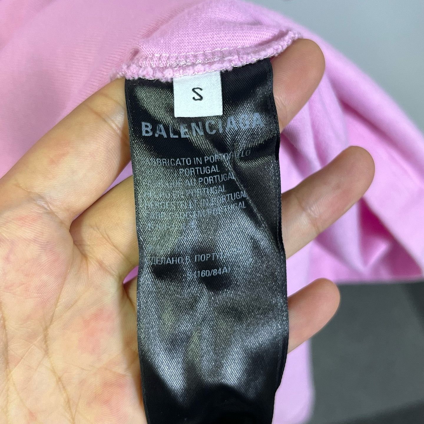 Balenciaga Balenciaga Embossed Logo T-Shirt Pink Size S Size US S / EU 44-46 / 1 - 4 Thumbnail