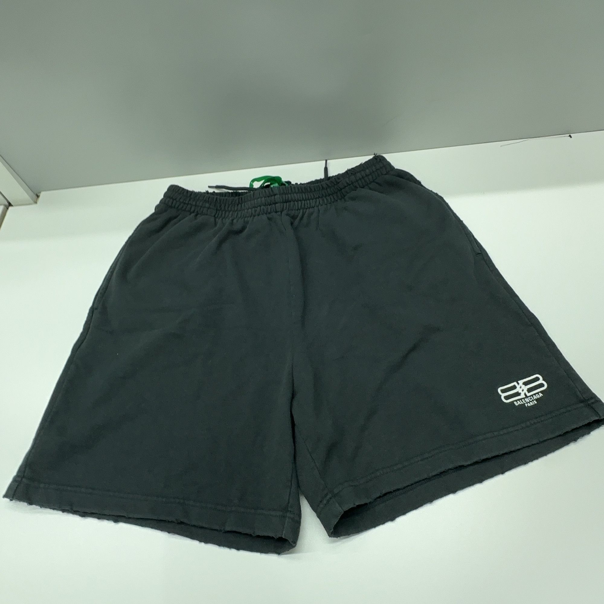 Balenciaga Balenciaga BB Logo Cotton Shorts Size S Size US 30 / EU 46 - 8 Thumbnail