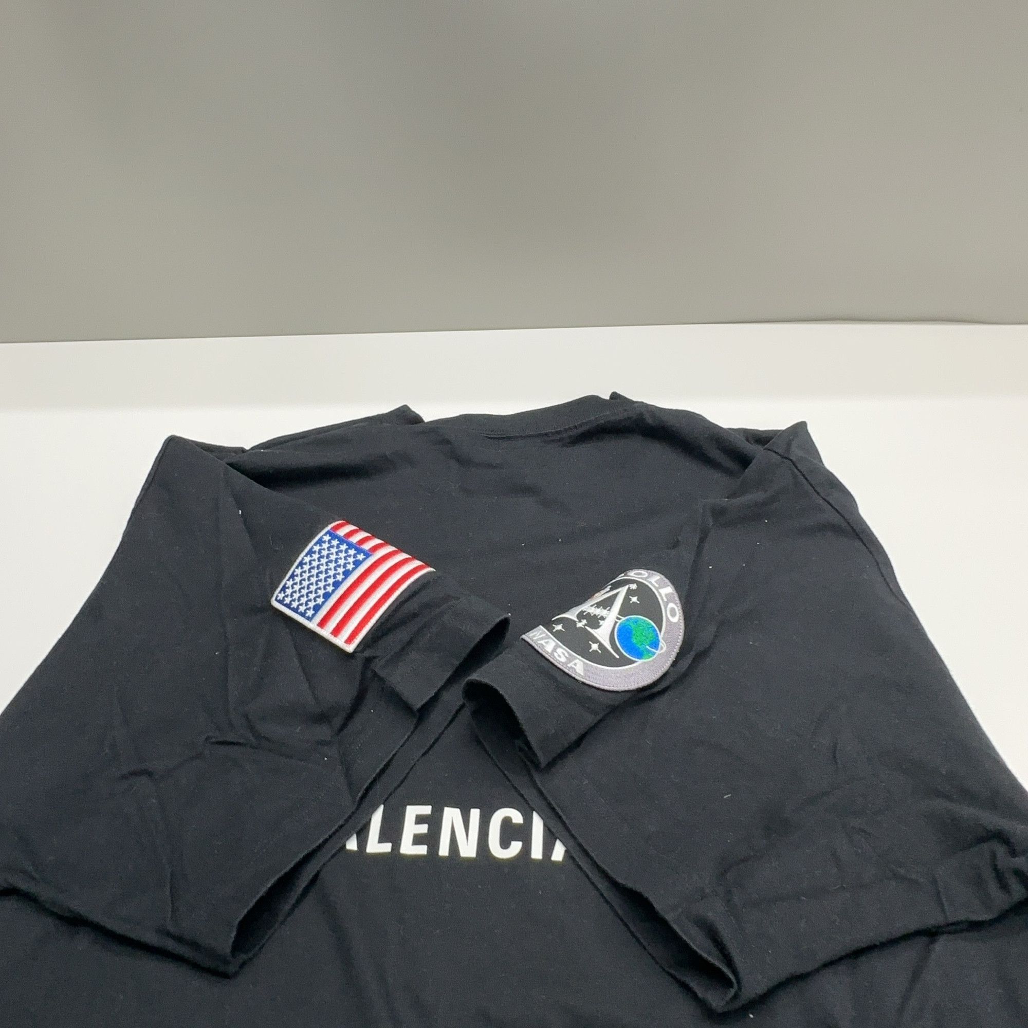Balenciaga Balenciaga NASA Patch T-Shirt Size XL Size US XL / EU 56 / 4 - 11 Thumbnail
