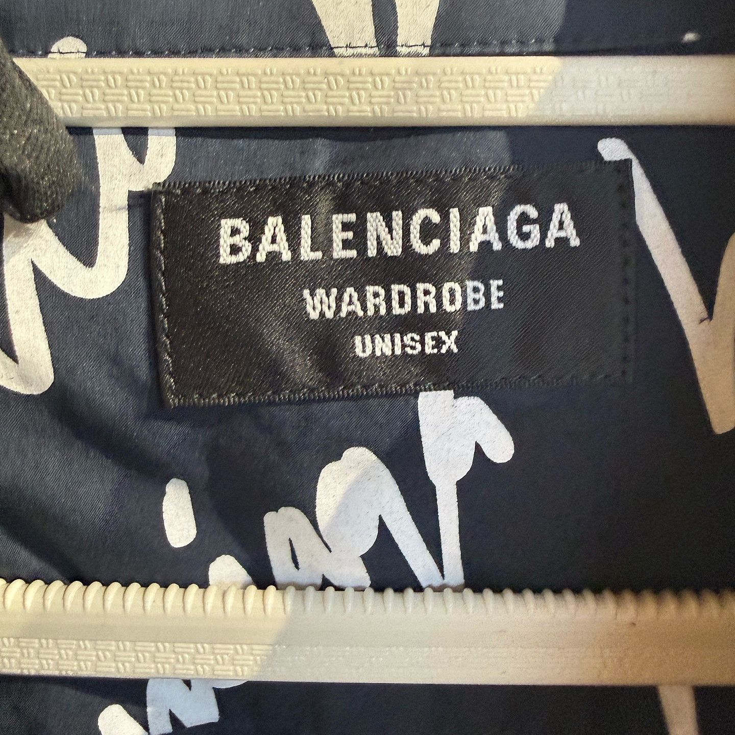 Balenciaga Balenciaga Logo Print Shirt Size M Size US M / EU 48-50 / 2 - 3 Thumbnail