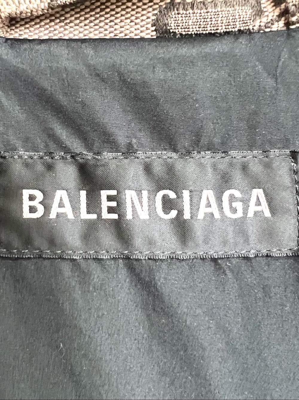 Balenciaga Balenciaga Monogram Puffer Jacket Size M Size US M / EU 48-50 / 2 - 3 Thumbnail