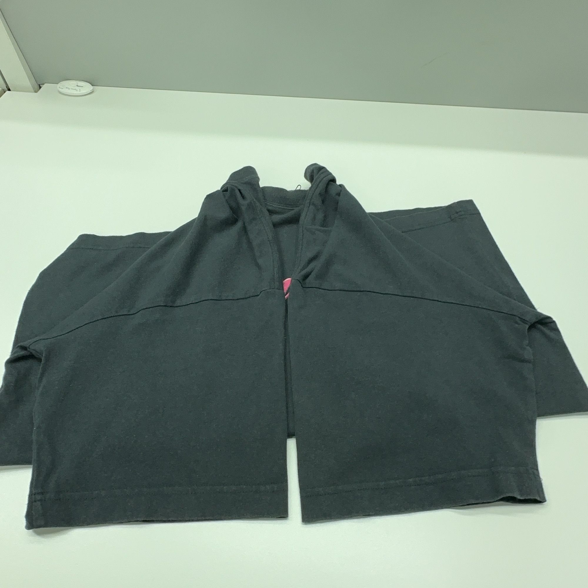 Balenciaga Balenciaga Logo T-Shirt Size S Size US S / EU 44-46 / 1 - 8 Thumbnail