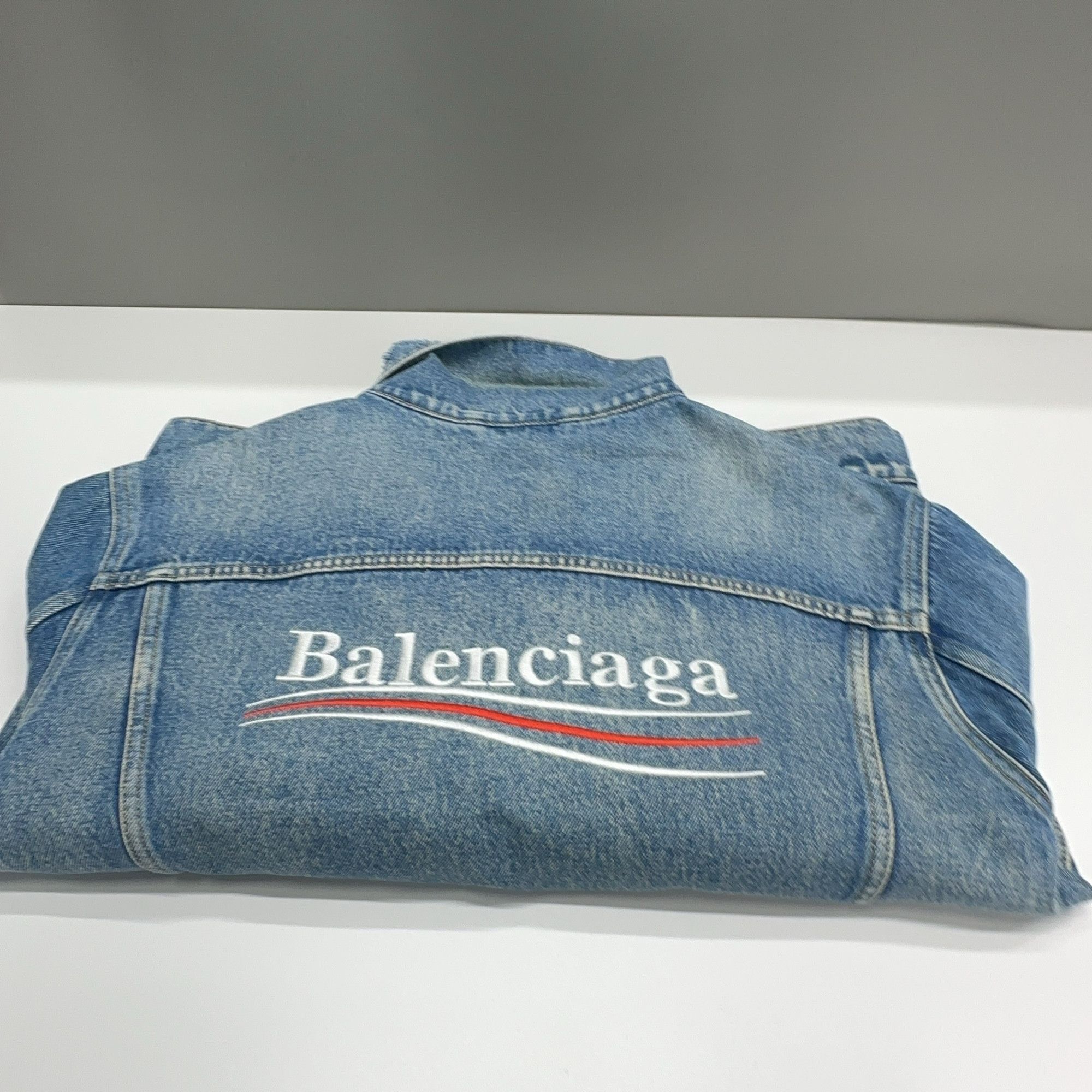 Balenciaga Balenciaga Logo Denim Jacket Size 52 Size US L / EU 52-54 / 3 - 15 Thumbnail