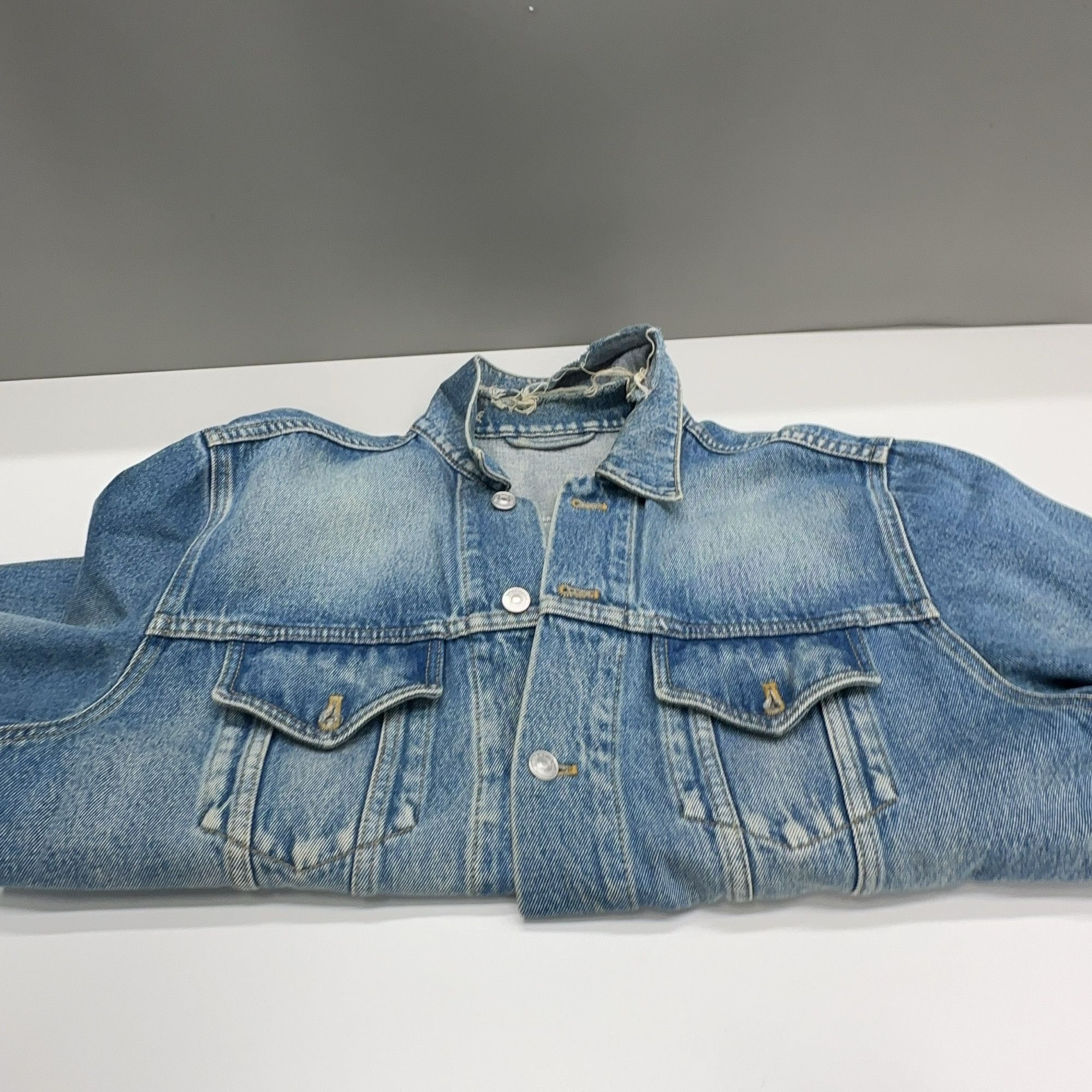 Balenciaga Balenciaga Logo Denim Jacket Size 52 Size US L / EU 52-54 / 3 - 7 Thumbnail