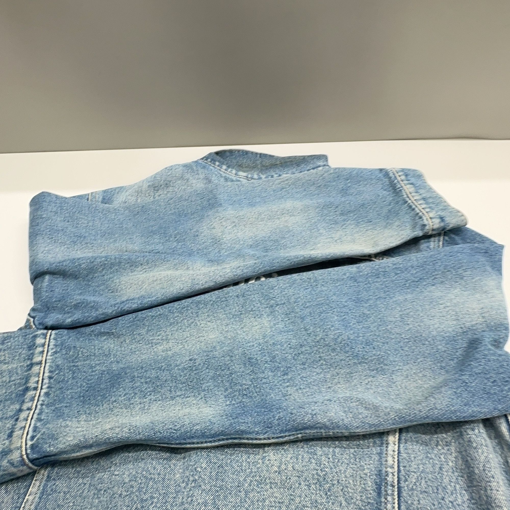 Balenciaga Balenciaga Logo Denim Jacket Size 52 Size US L / EU 52-54 / 3 - 13 Thumbnail