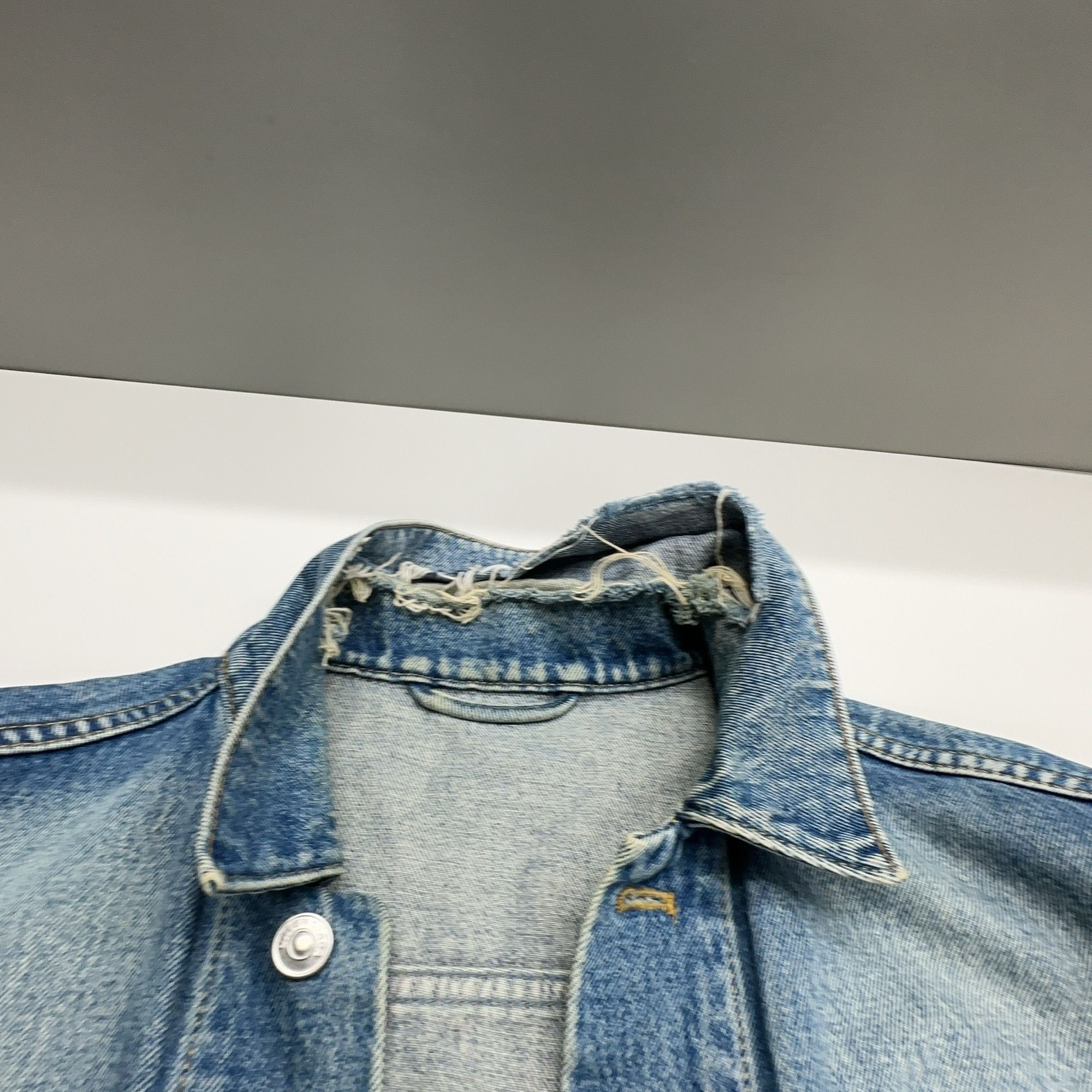 Balenciaga Balenciaga Logo Denim Jacket Size 52 Size US L / EU 52-54 / 3 - 6 Thumbnail