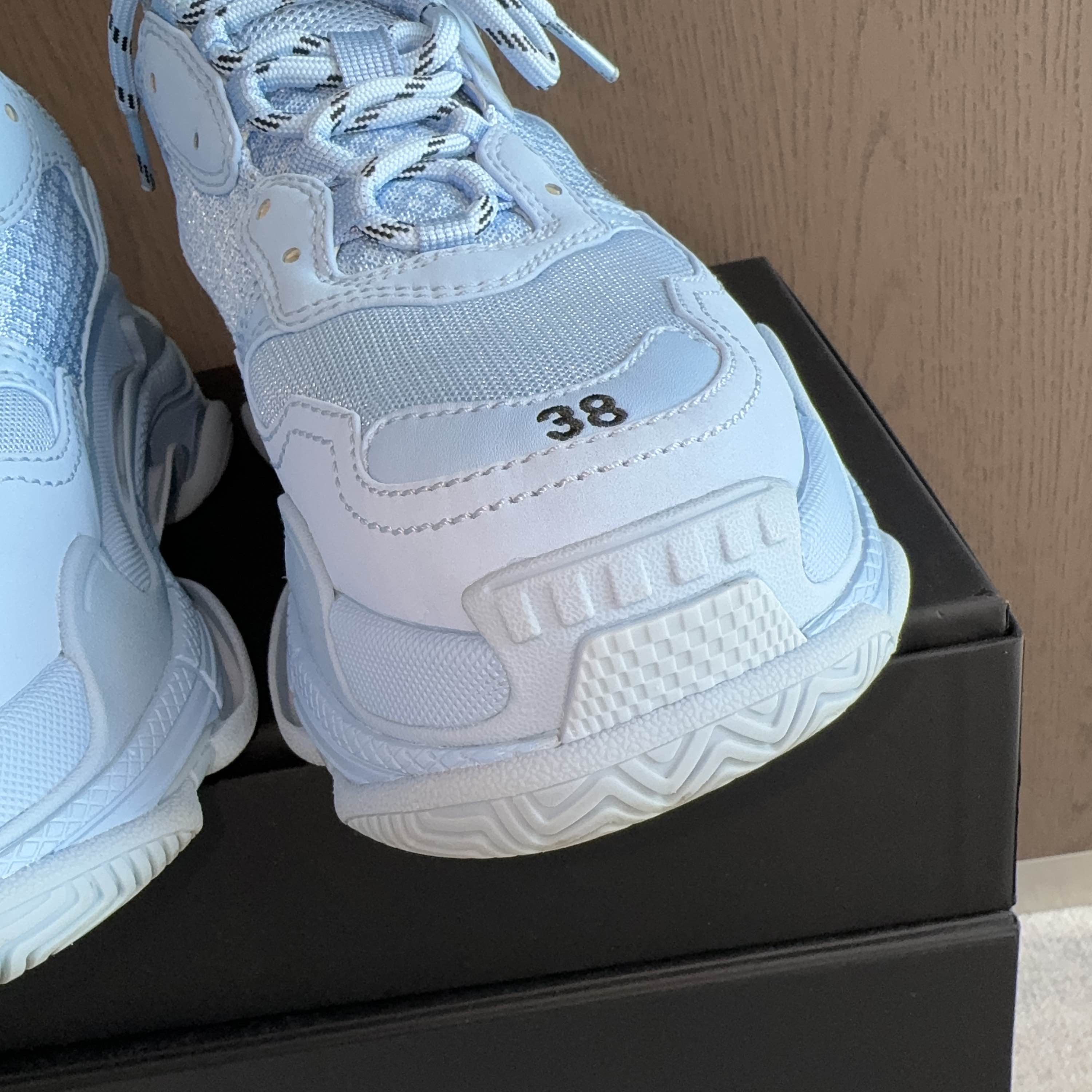 Balenciaga Balenciaga Triple S Sneakers Size 38 Size US 8 / IT 38 - 9 Thumbnail