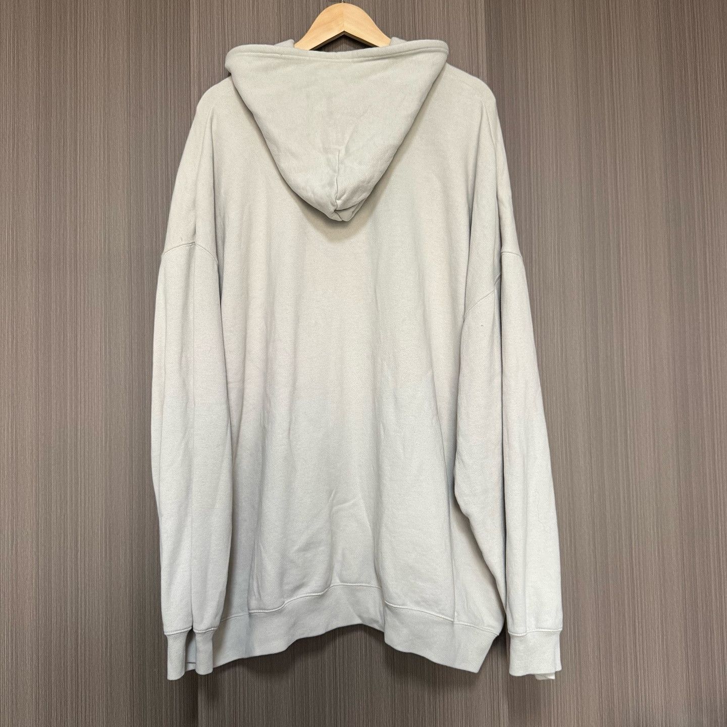 Balenciaga Balenciaga Paris Fashion Week Hoodie Size S Size US S / EU 44-46 / 1 - 2 Thumbnail